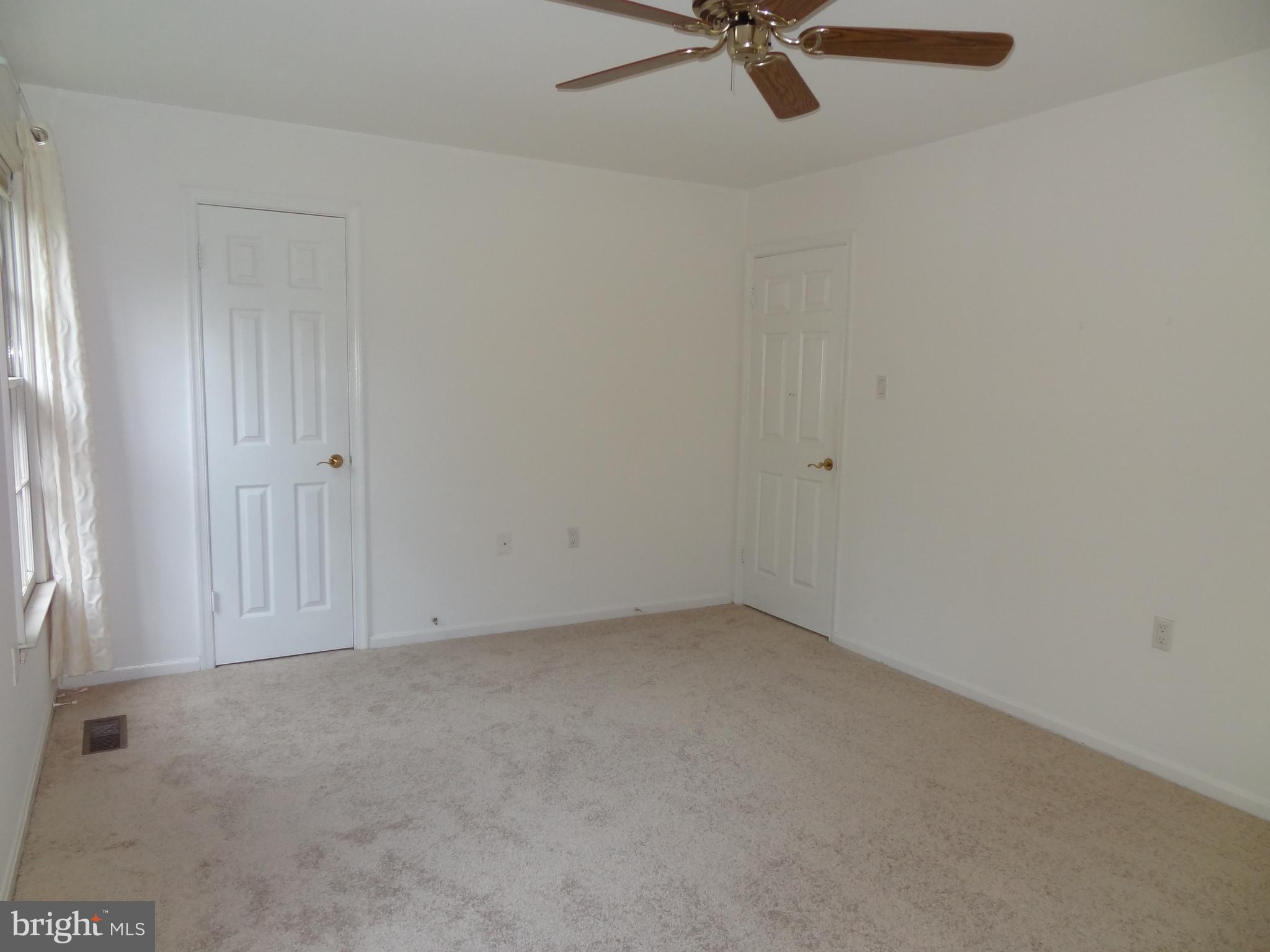 LITTLE ROCKY RUN - Residential Lease