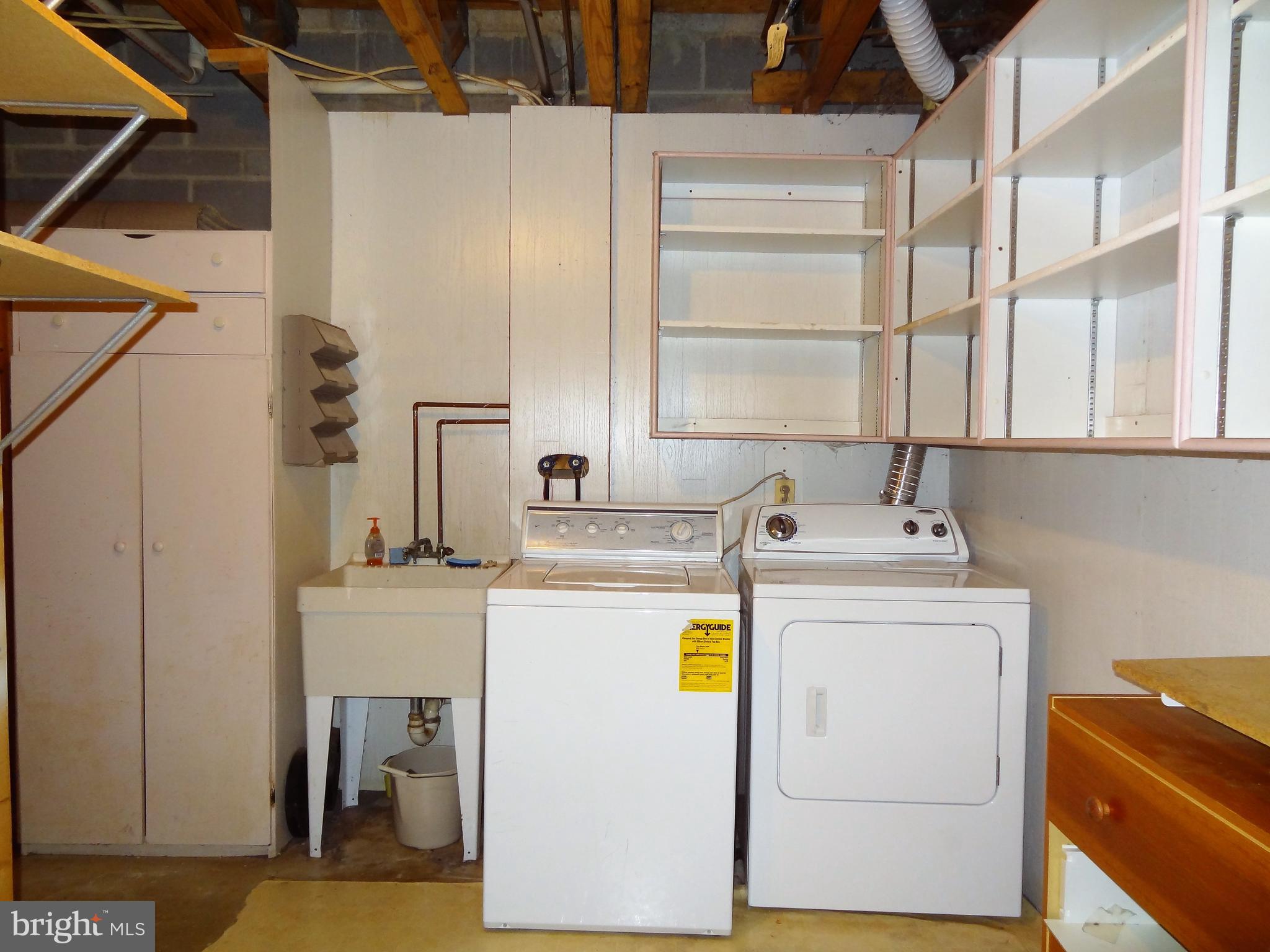 LITTLE ROCKY RUN - Residential Lease