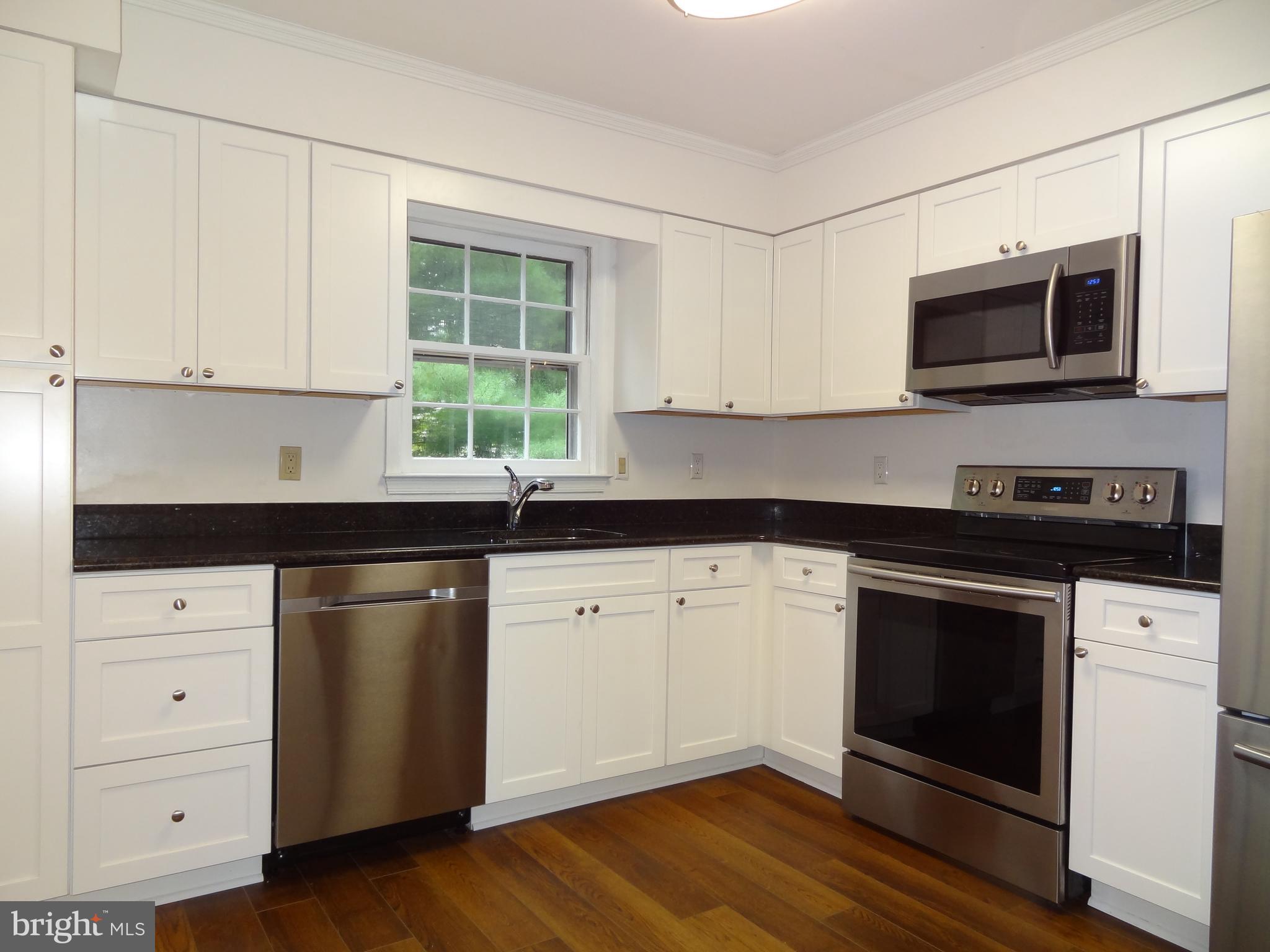 LITTLE ROCKY RUN - Residential Lease