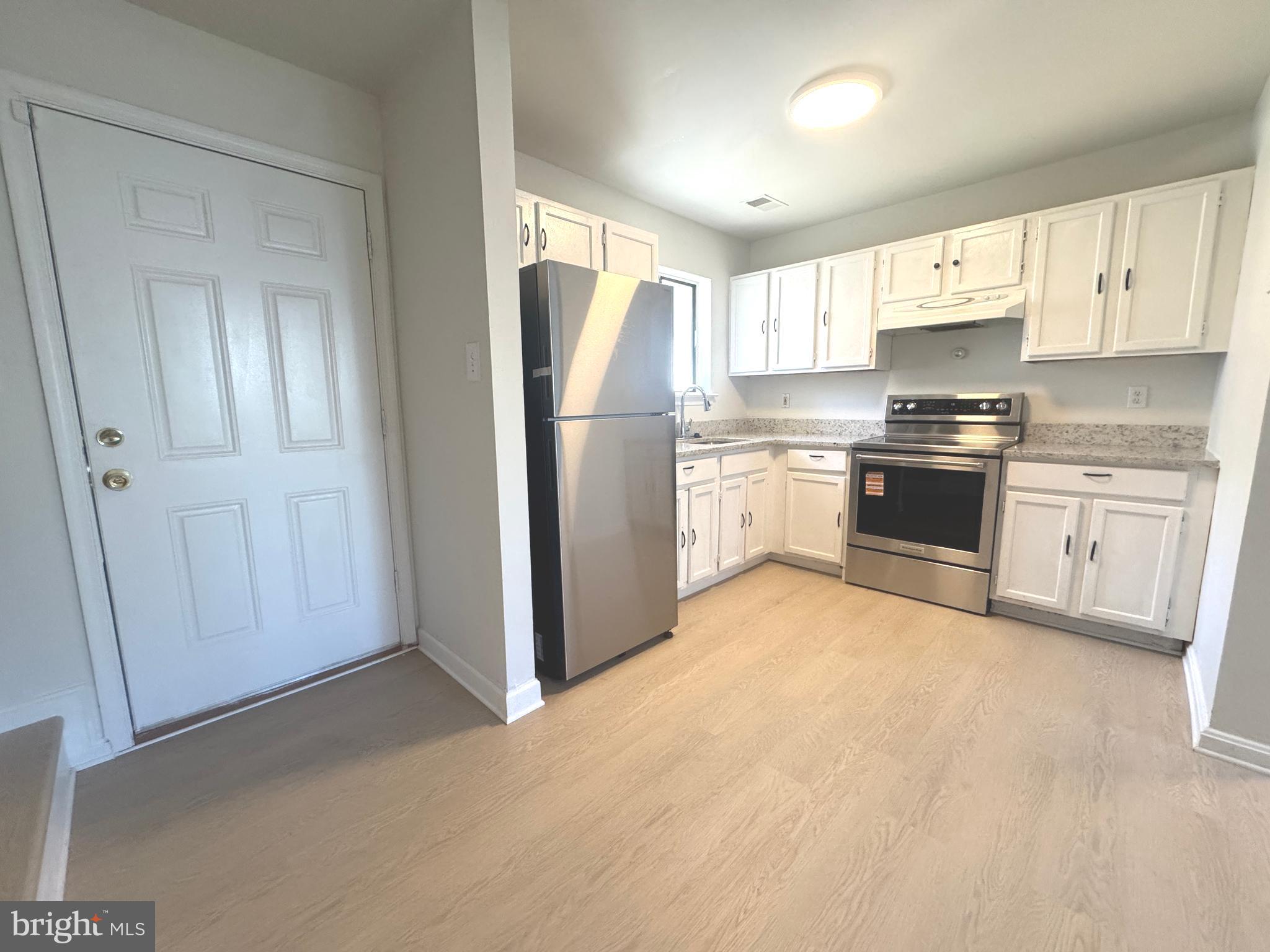 HUNTINGTON NEIGHBORHOOD - Residential