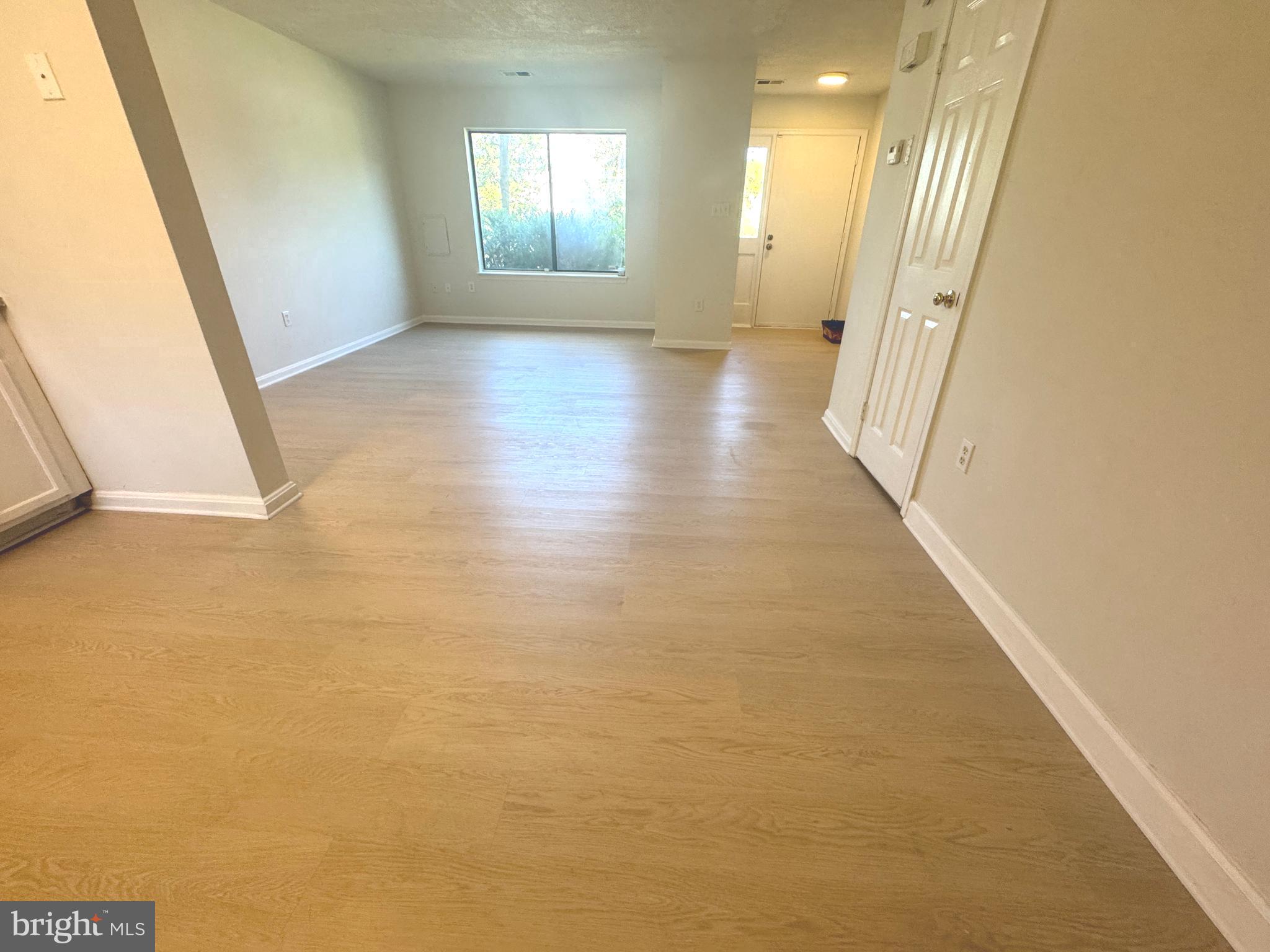 HUNTINGTON NEIGHBORHOOD - Residential