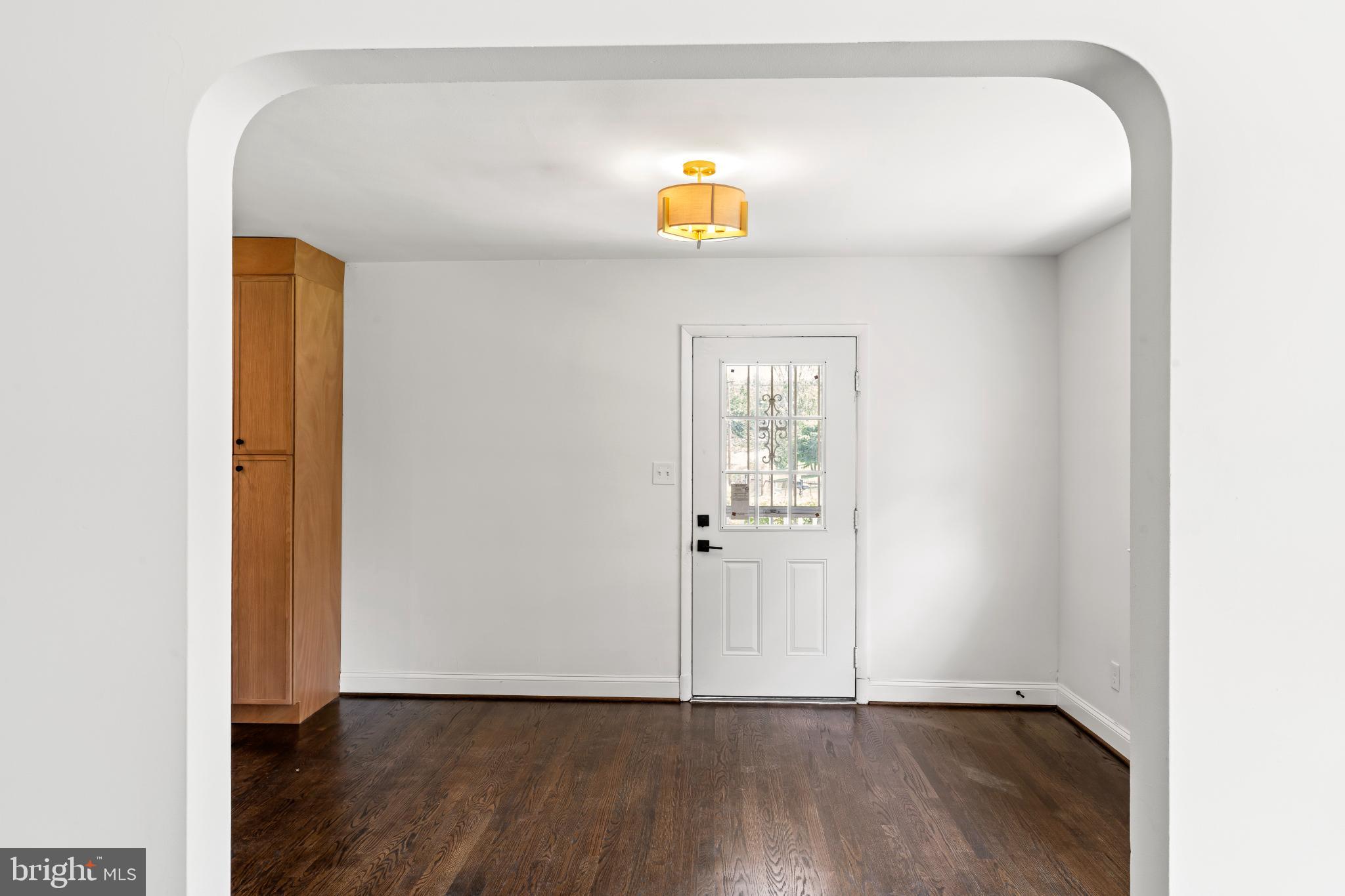 BARNABY MANOR OAKS - Residential Lease