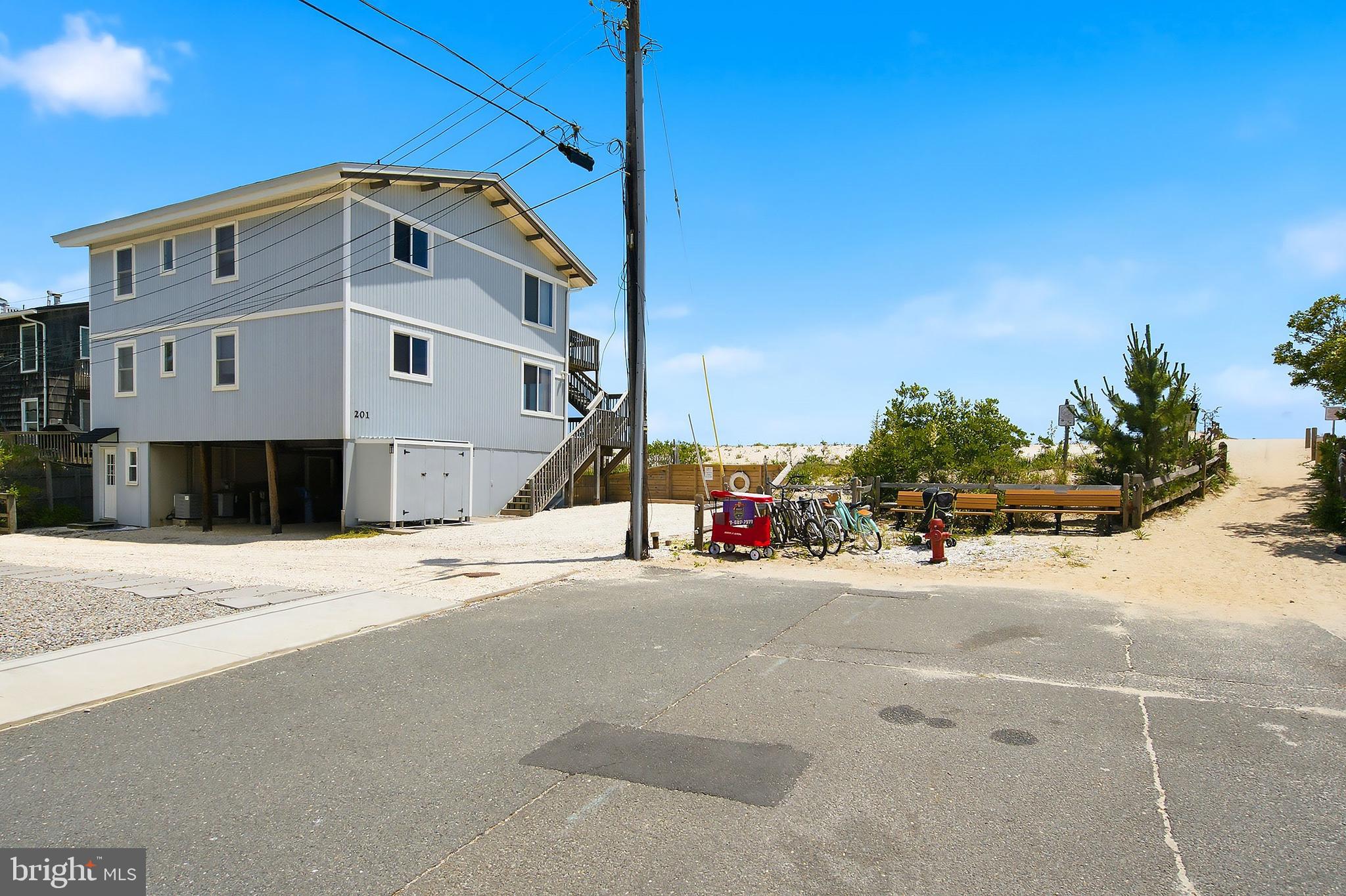 201 JEFFERIS AVENUE