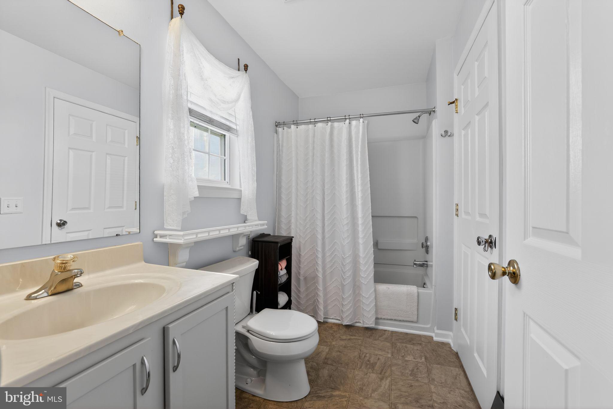 CAMBRIA VILLAGE - Residential