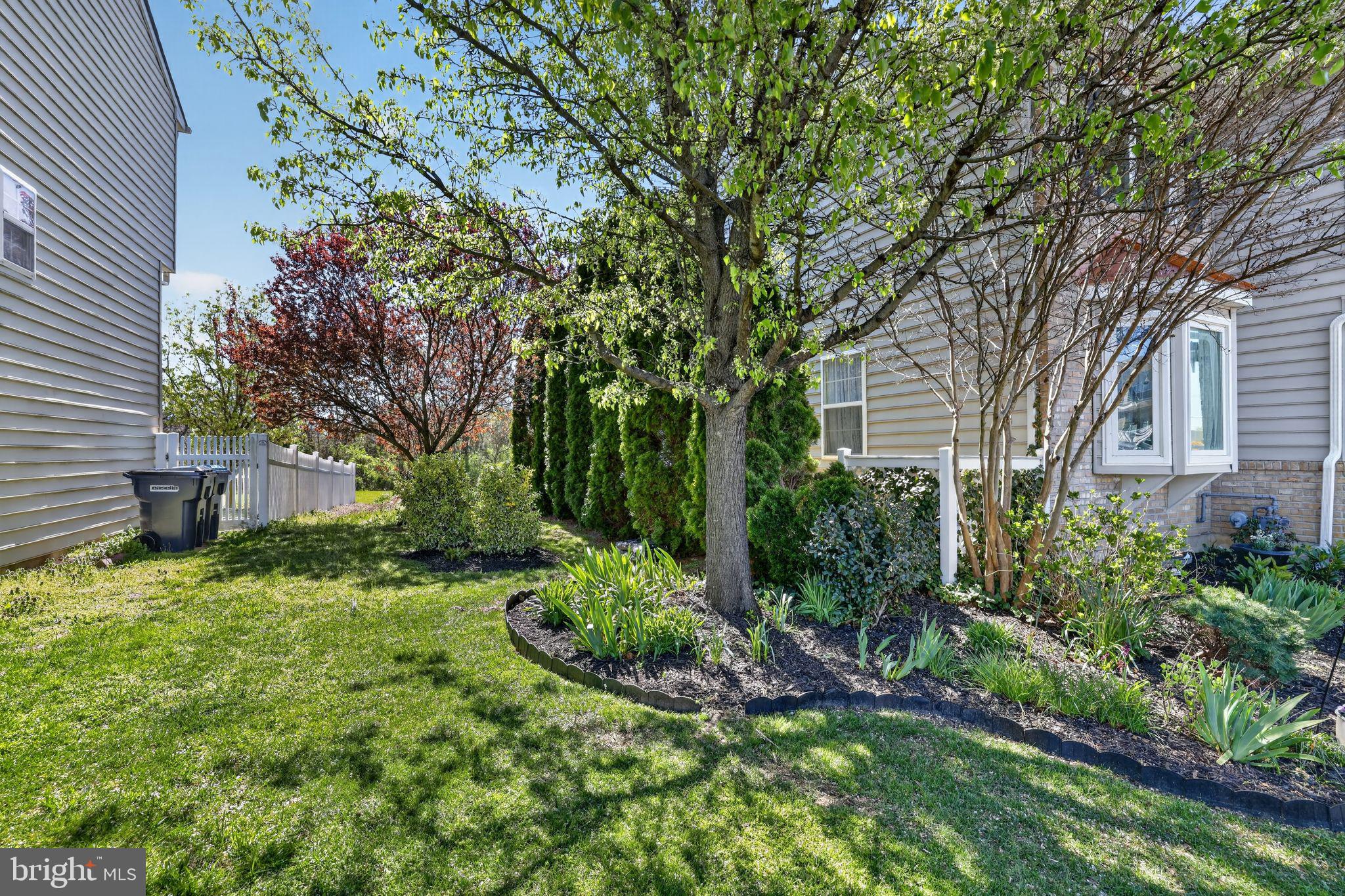 CAMBRIA VILLAGE - Residential