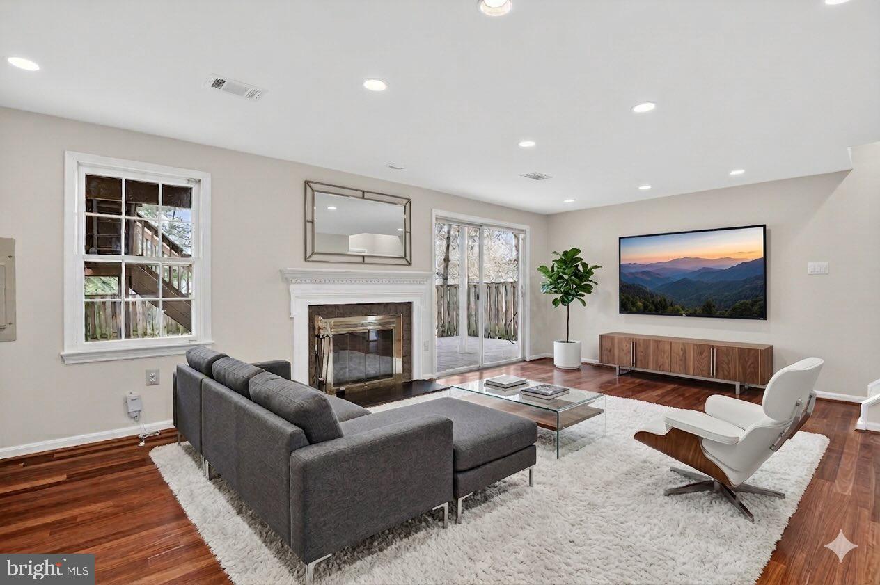 DEVONSHIRE - Residential