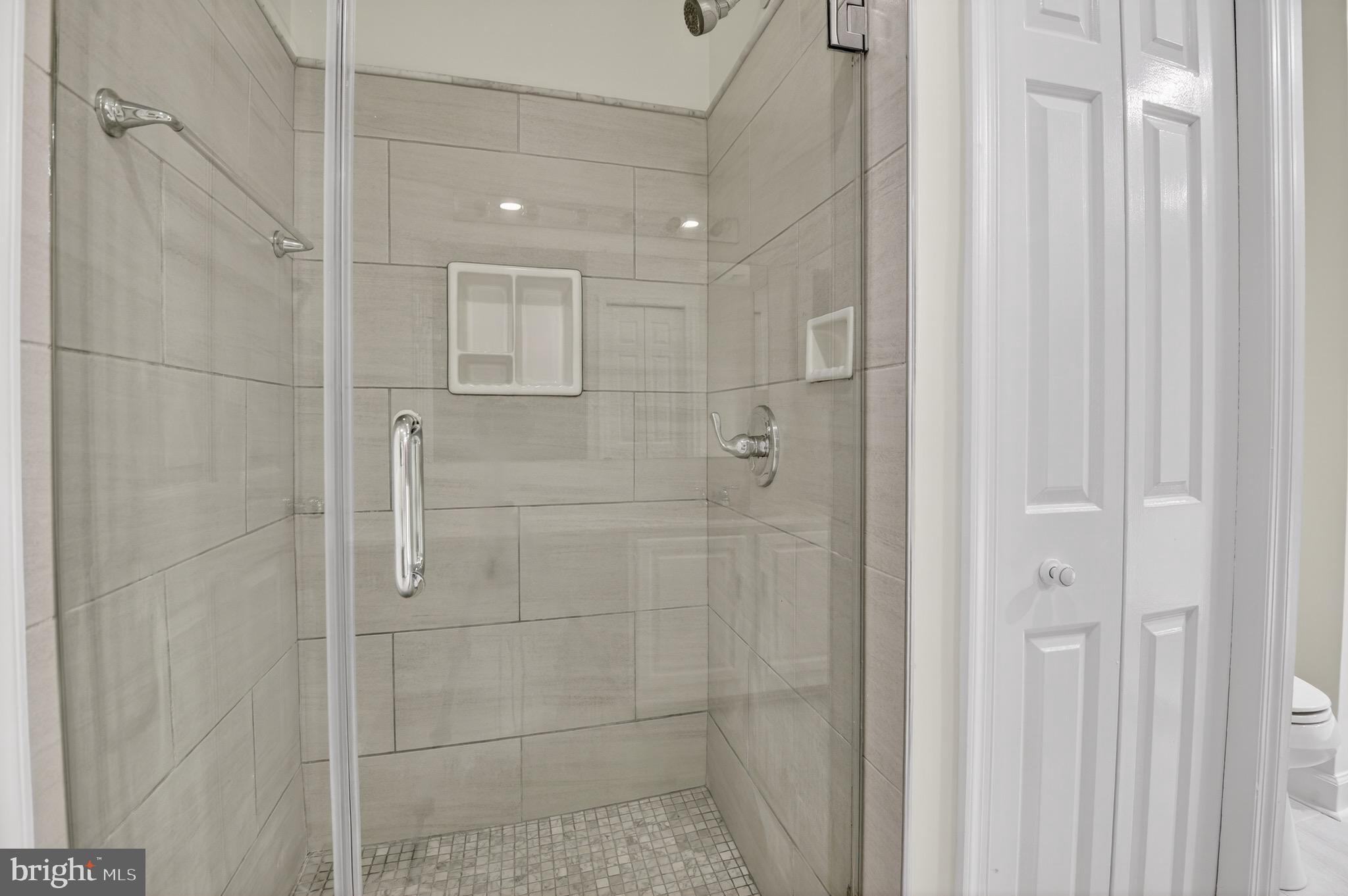 DEVONSHIRE - Residential