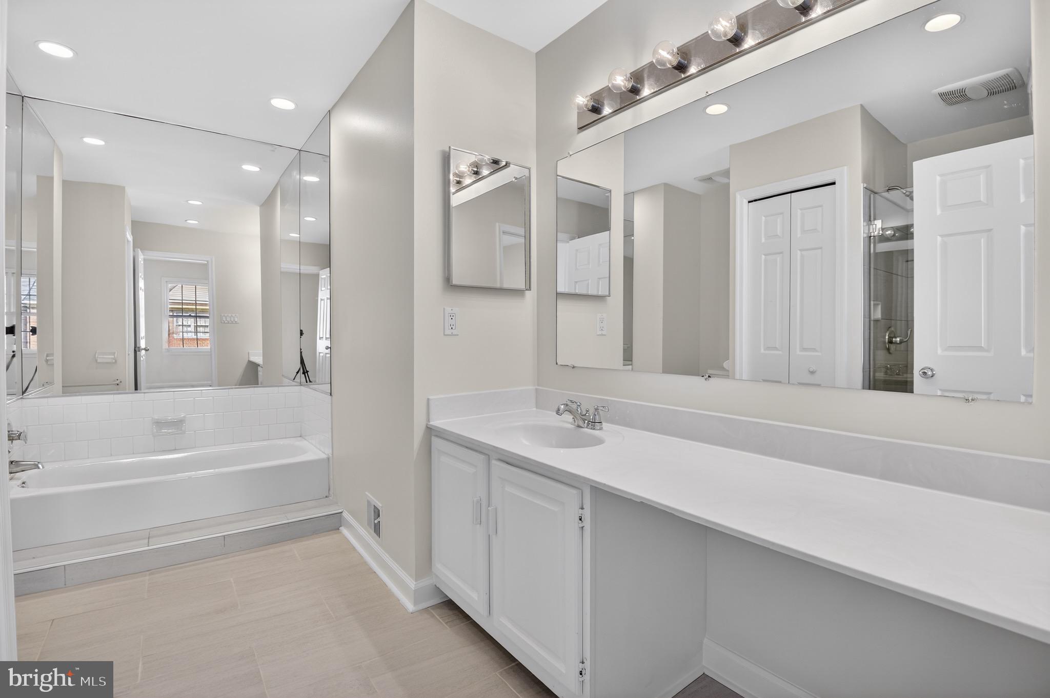 DEVONSHIRE - Residential