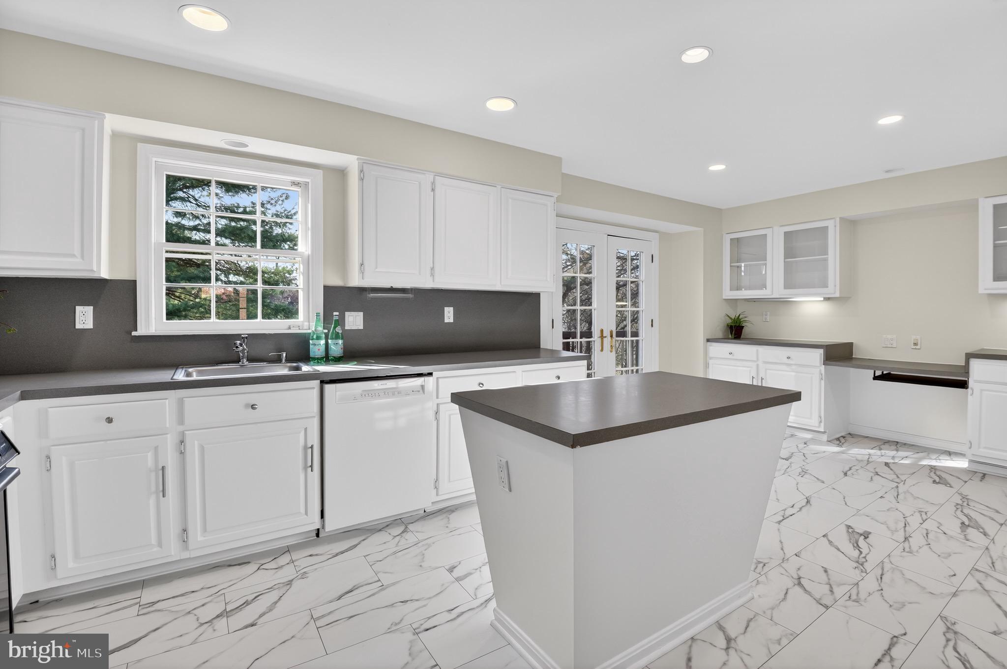 DEVONSHIRE - Residential