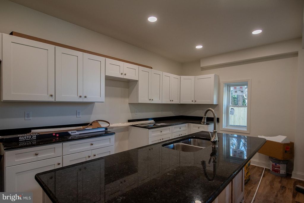 Photo of 37 W Farnum Street, Lancaster, PA 17603 (MLS # PALA2049180)