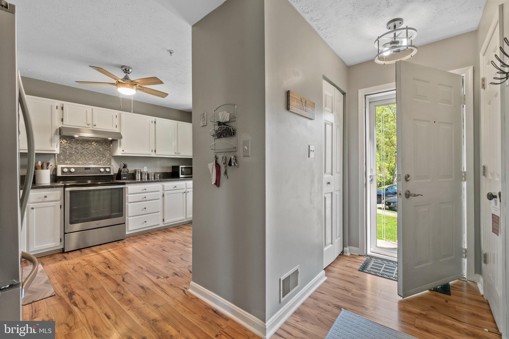 CONSTANT WOODS - Residential