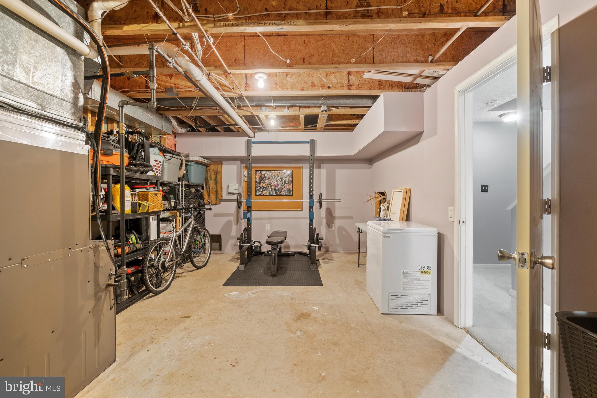 CONSTANT WOODS - Residential