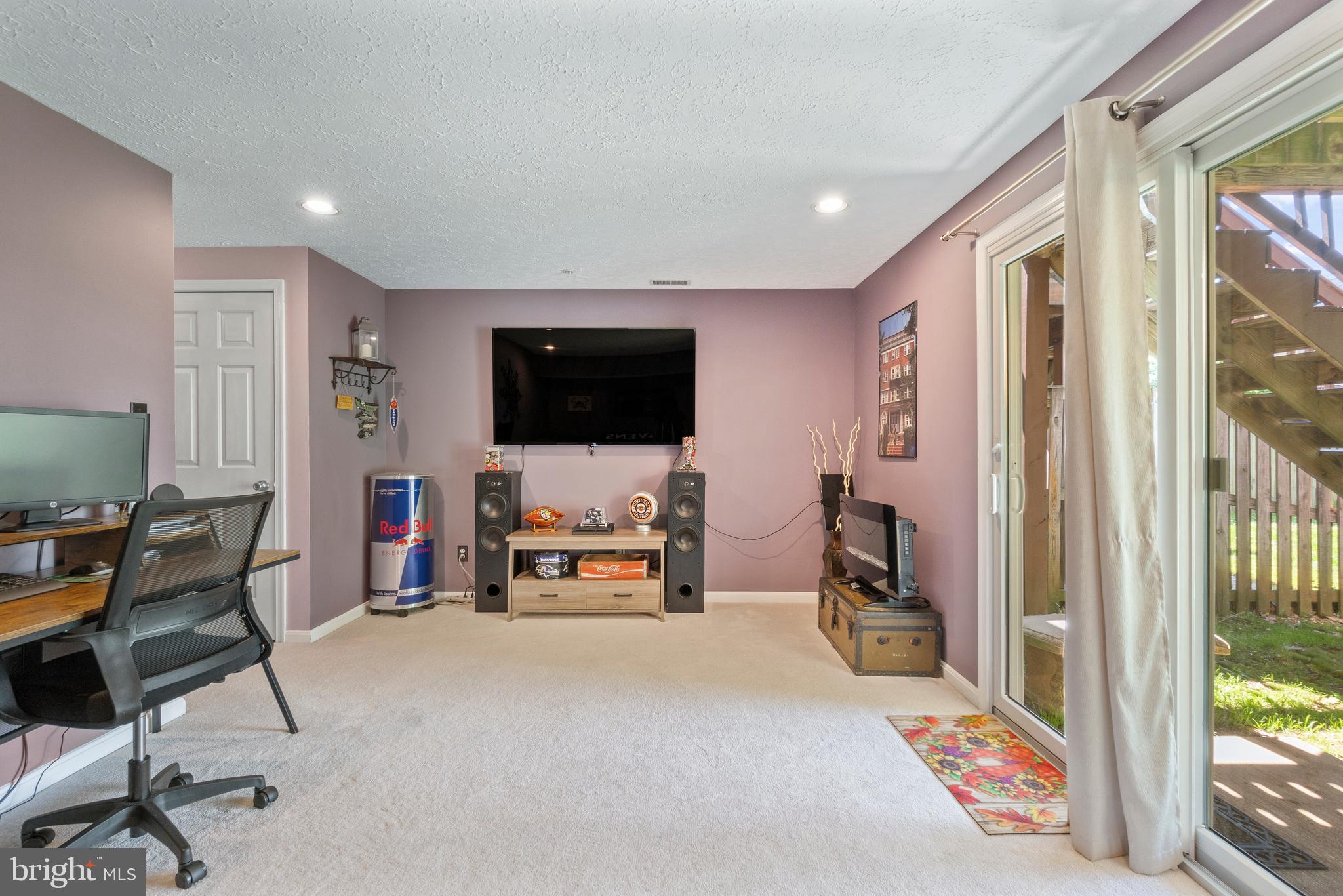 CONSTANT WOODS - Residential