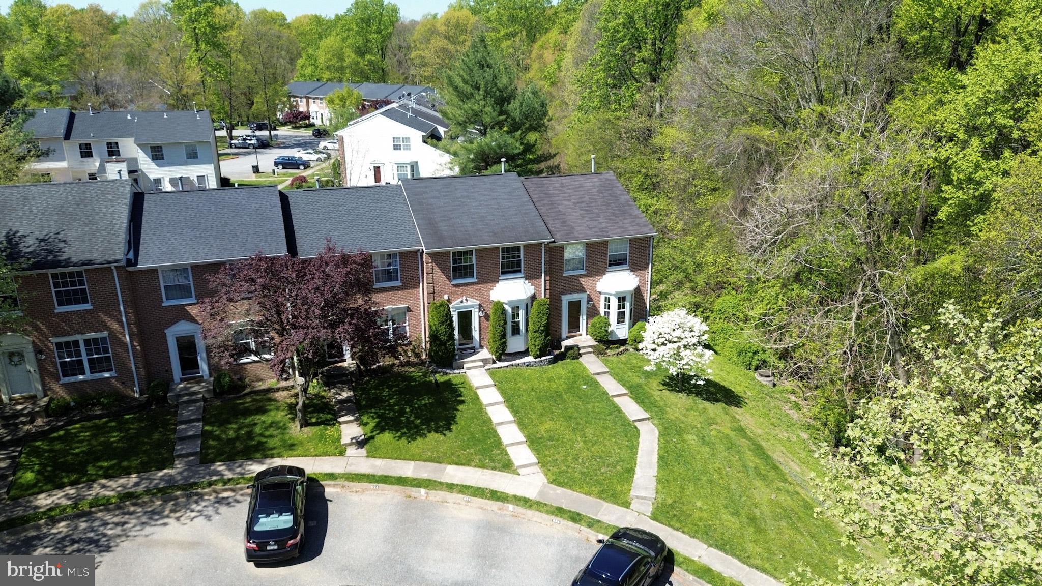 CONSTANT WOODS - Residential