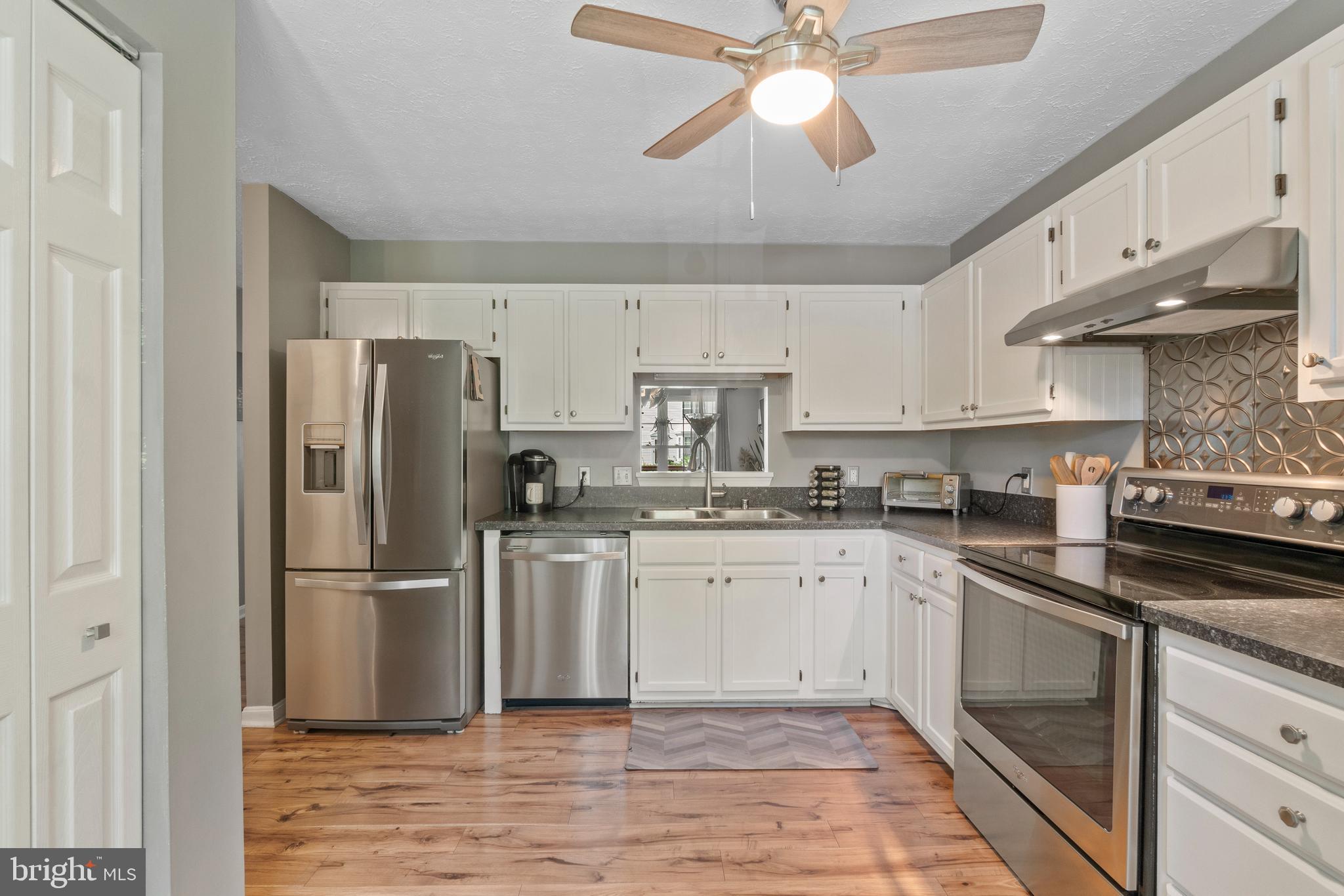 CONSTANT WOODS - Residential