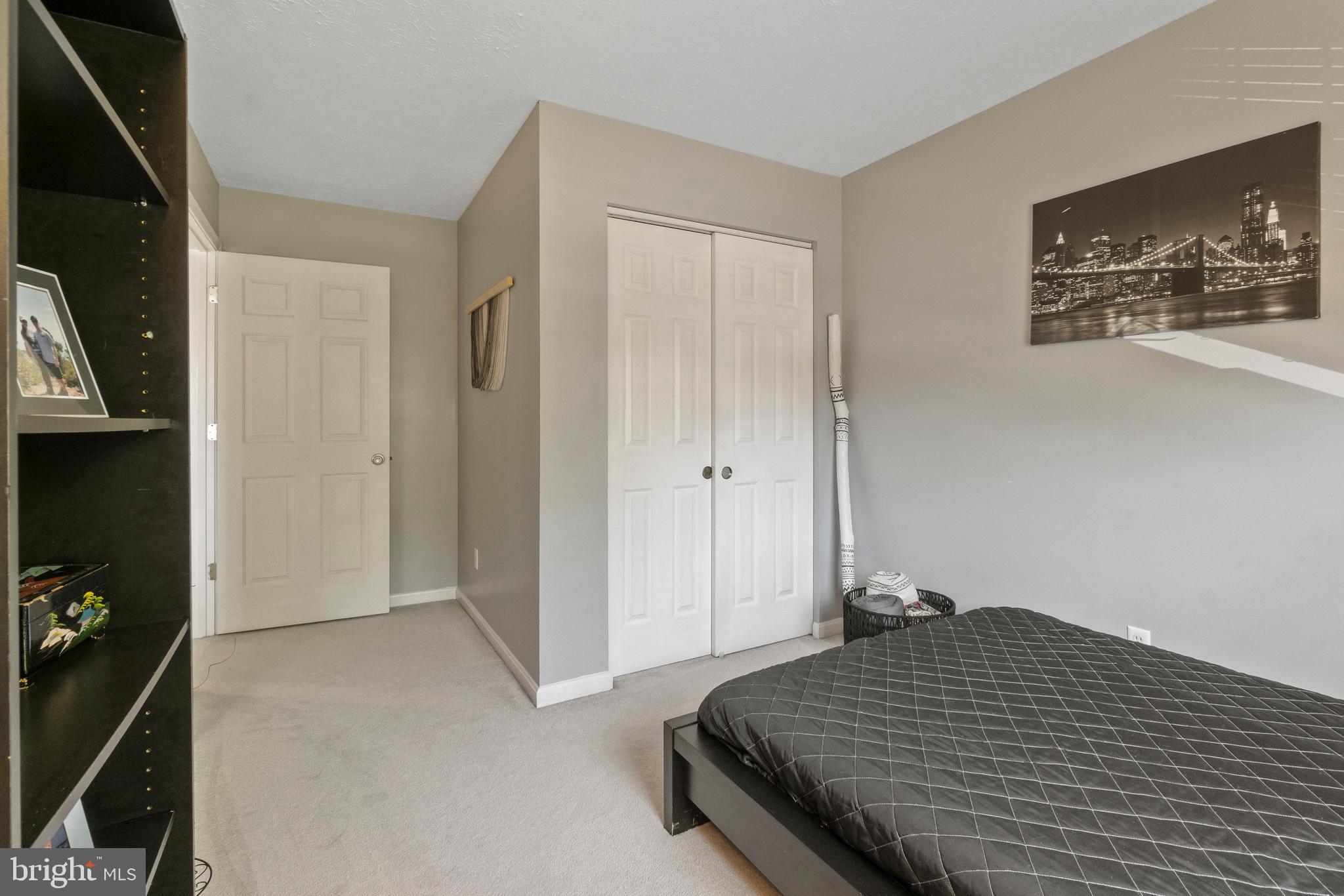 CONSTANT WOODS - Residential