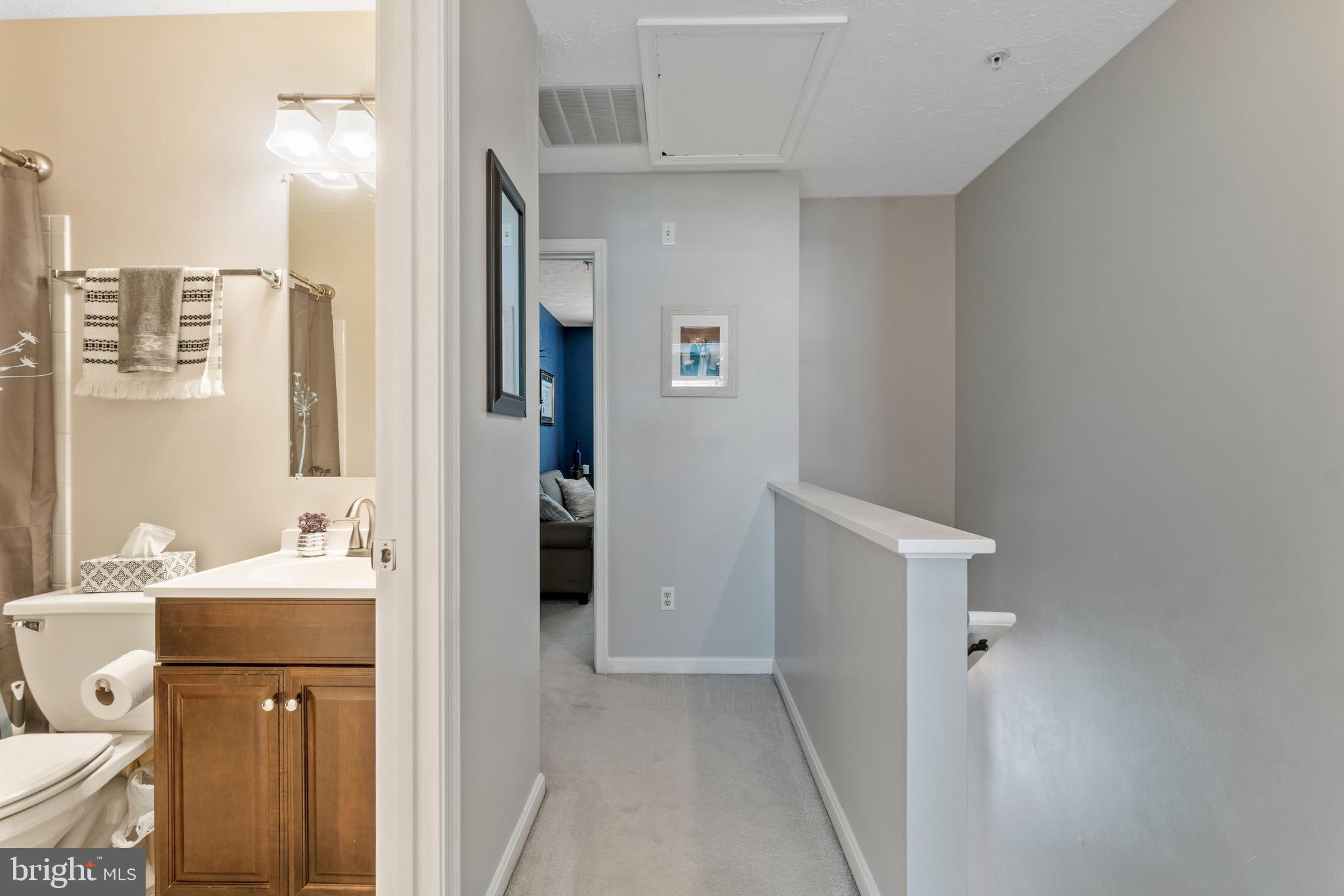 CONSTANT WOODS - Residential