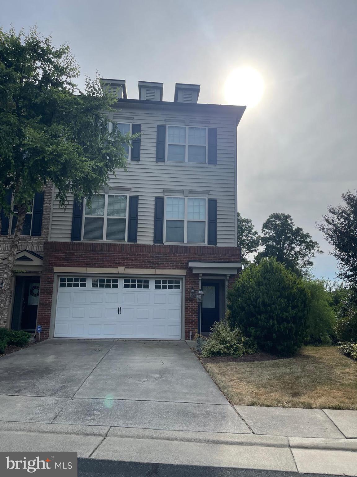 STATION VIEW - Residential Lease