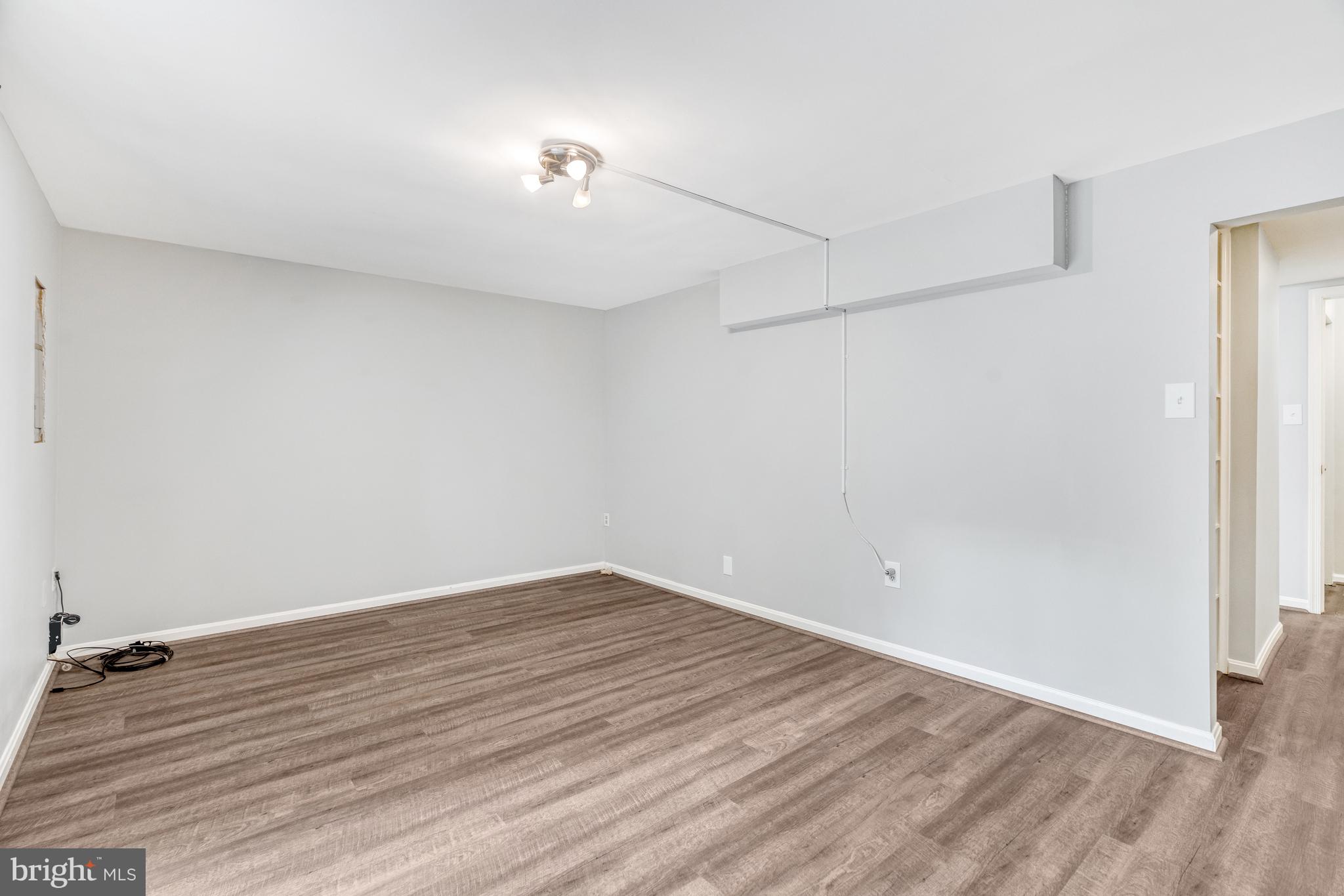 BURKE CENTRE - Residential