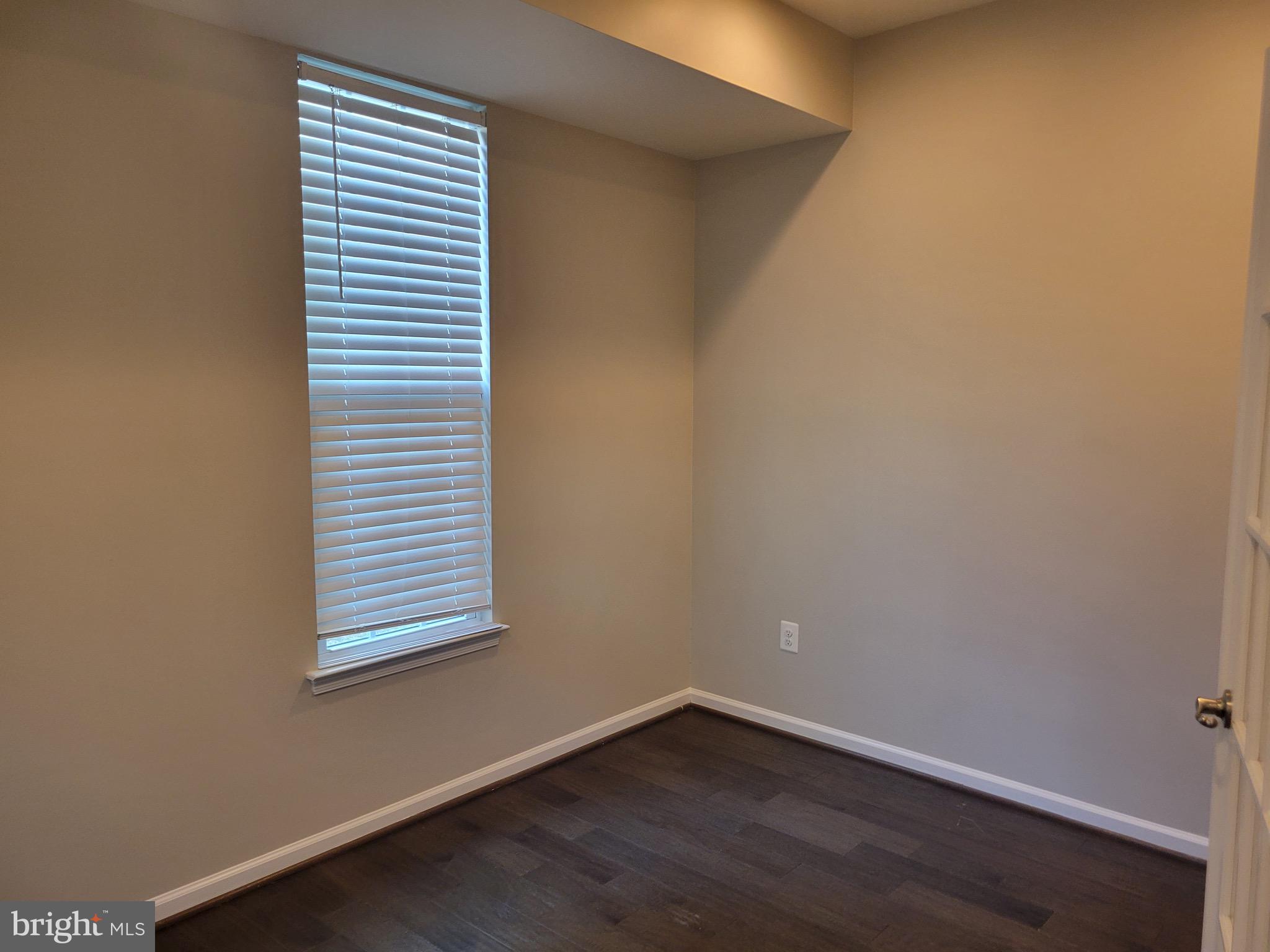 ELKRIDGE CROSSING - Residential Lease