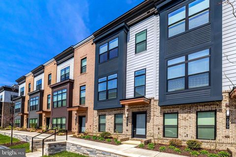 2077 TYSONS RIDGELINE ROAD FALLS CHURCH VA 22043