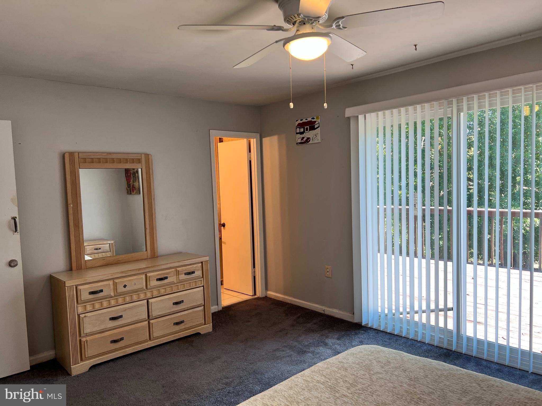 TEMPLE HILLS - Residential