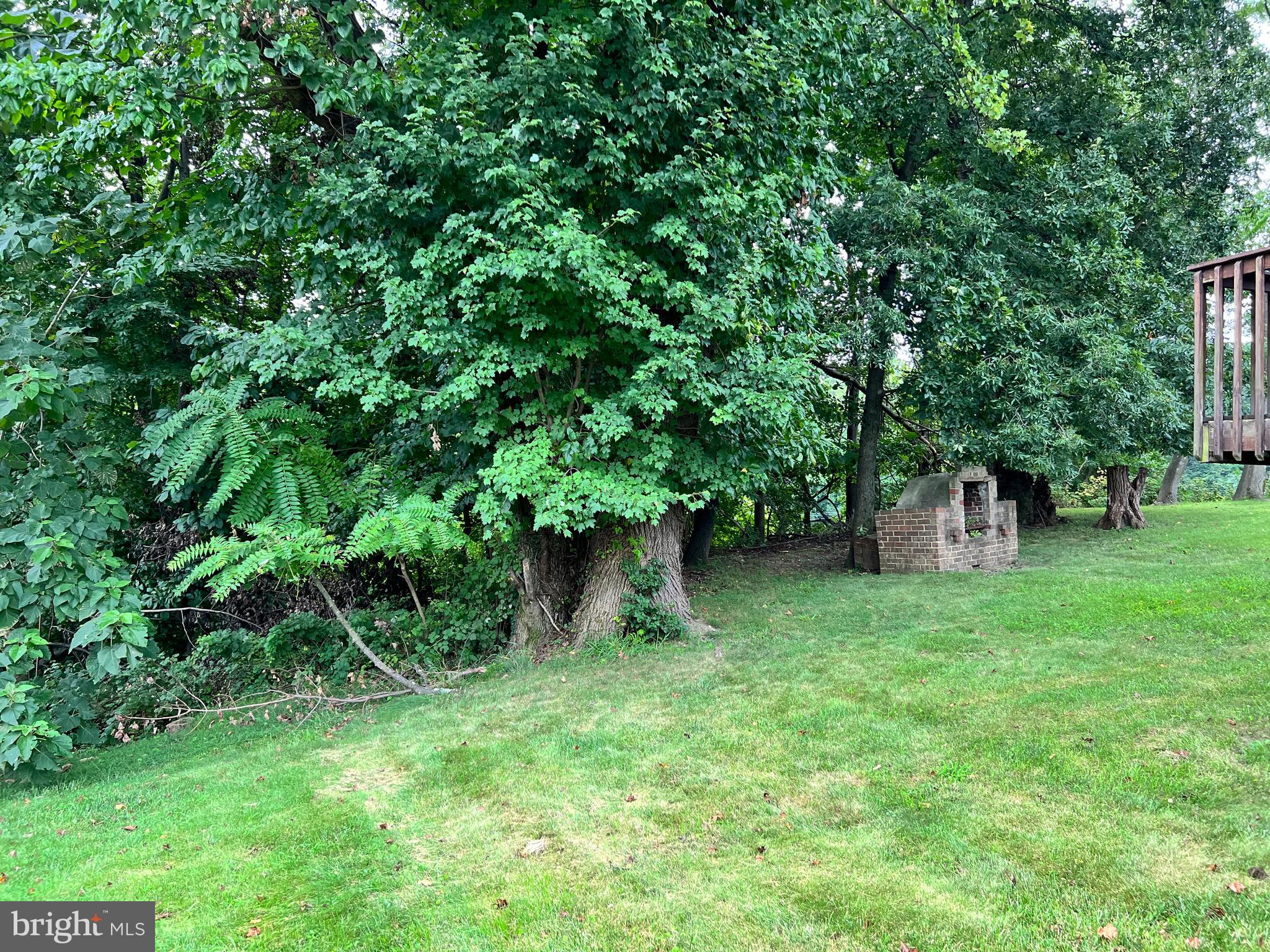 TEMPLE HILLS - Residential