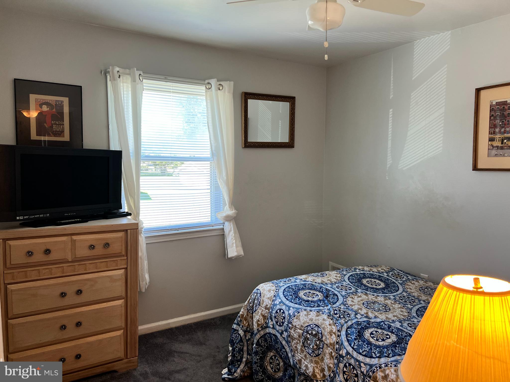 TEMPLE HILLS - Residential