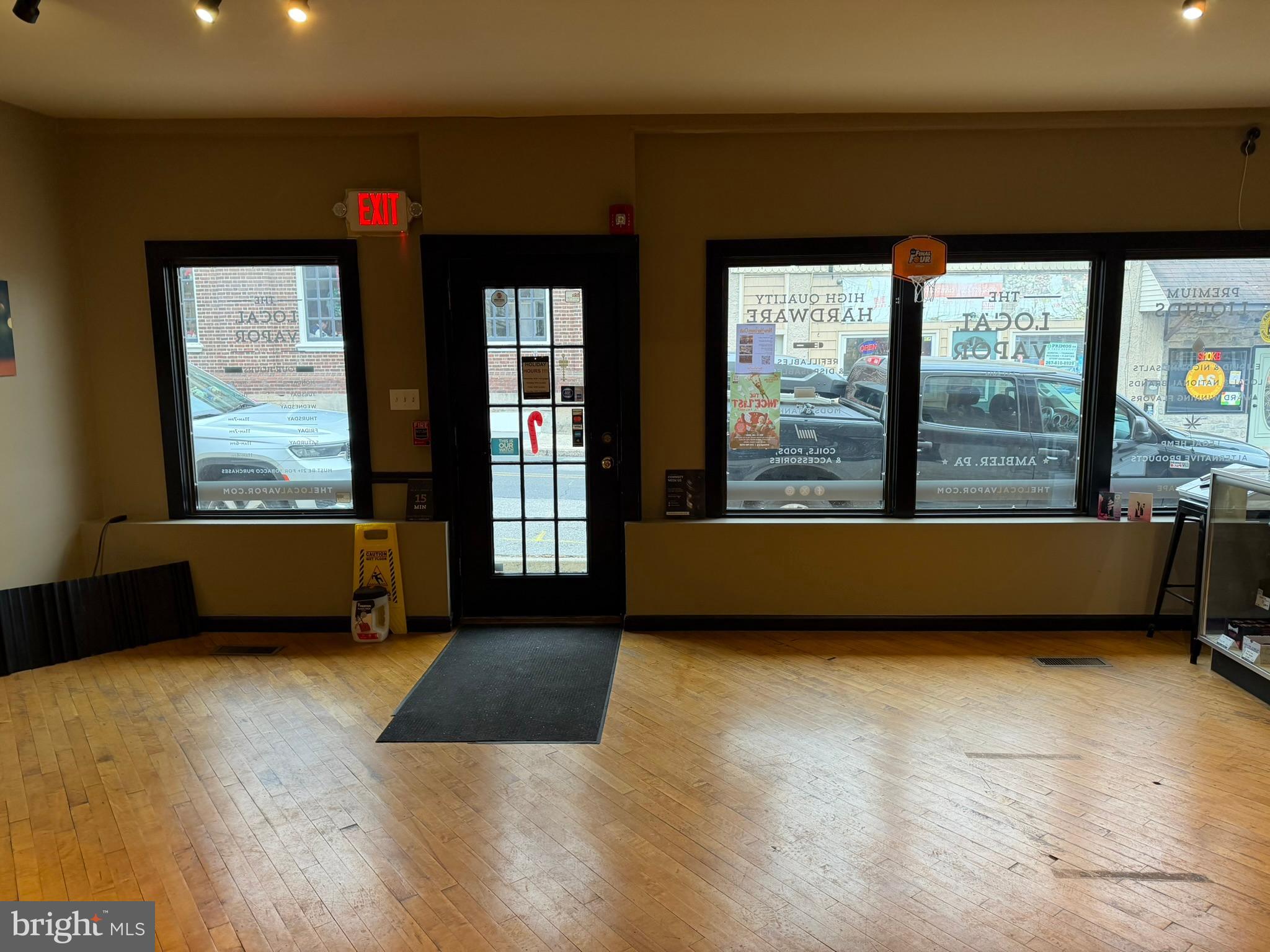 AMBLER - Commercial Lease