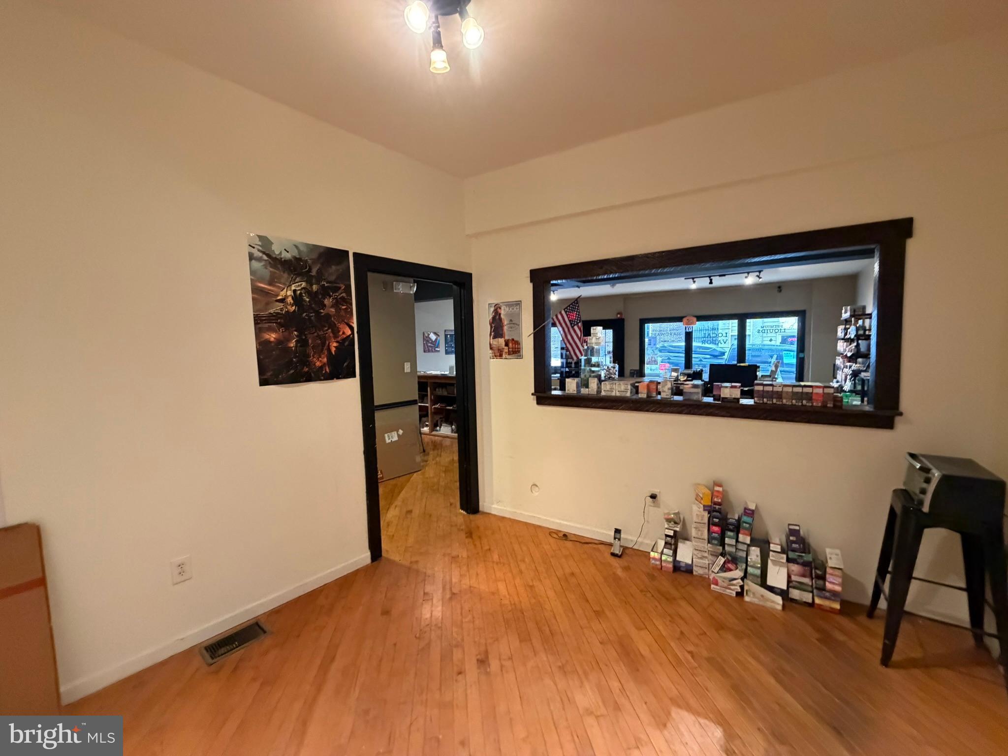 AMBLER - Commercial Lease