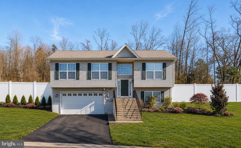 Photo of 17723 Twist Court, DUMFRIES, VA 22026 (MLS # VAPW2123430)