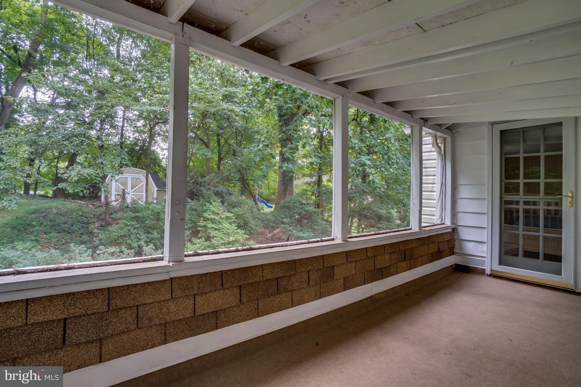 KENSINGTON ESTATES - Residential Lease