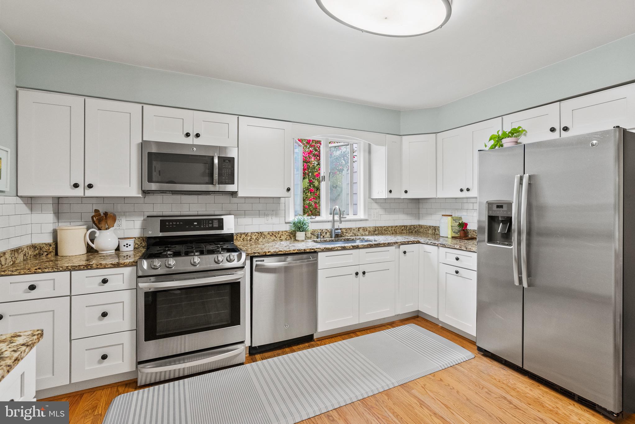 CHARRED OAK ESTATES - Residential