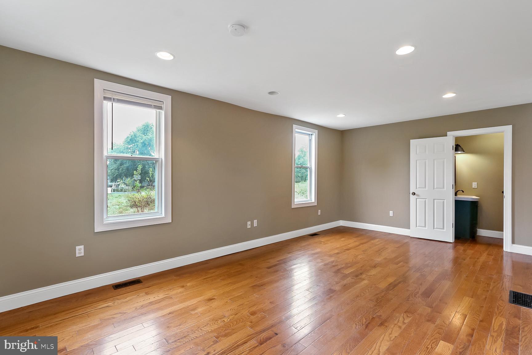 CHERRY HILL - Residential