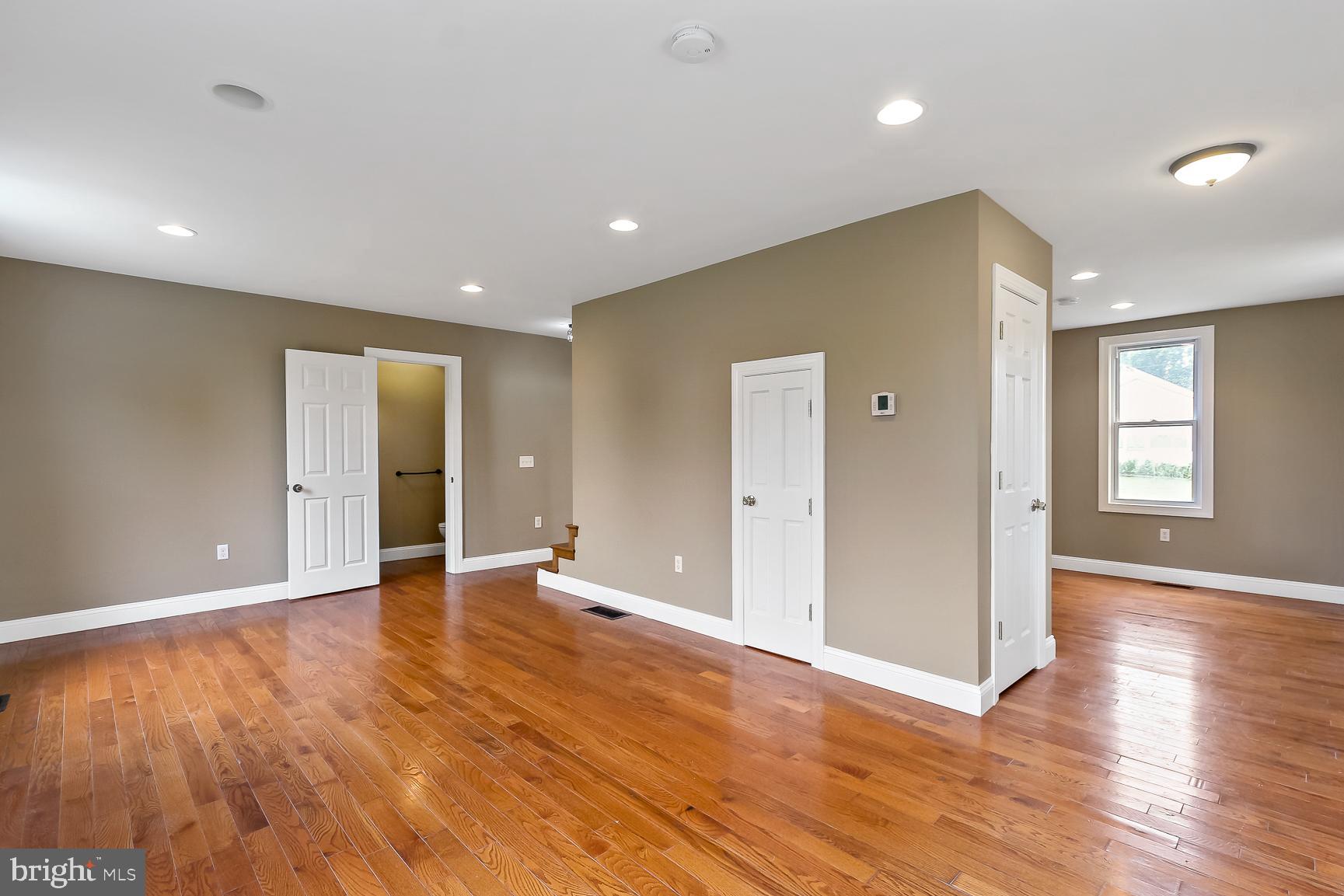 CHERRY HILL - Residential