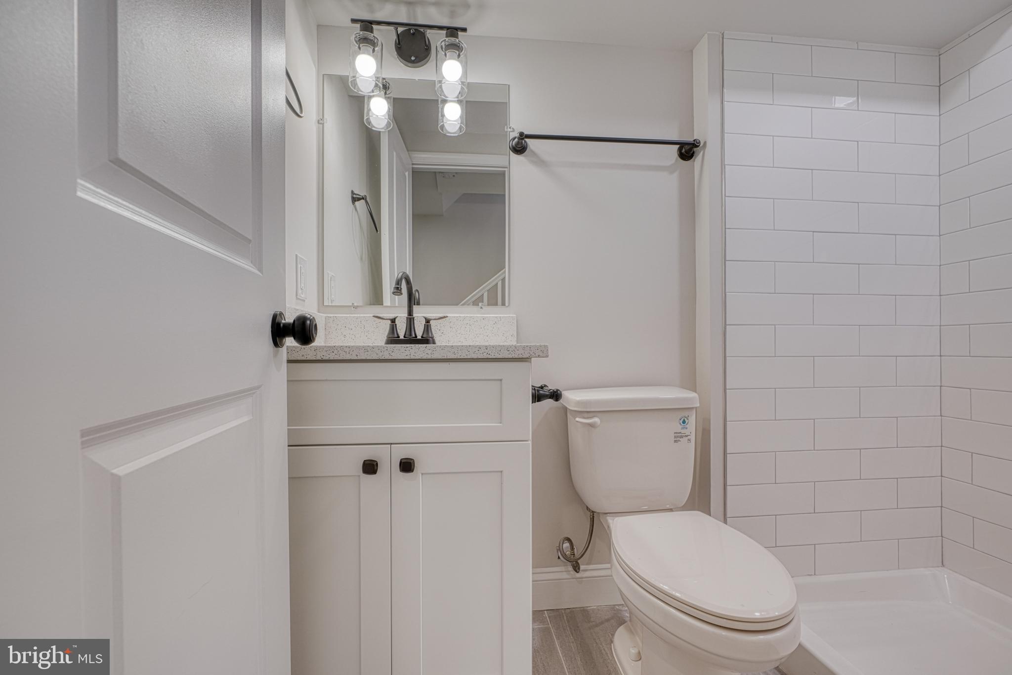 LOCUST POINT - Residential