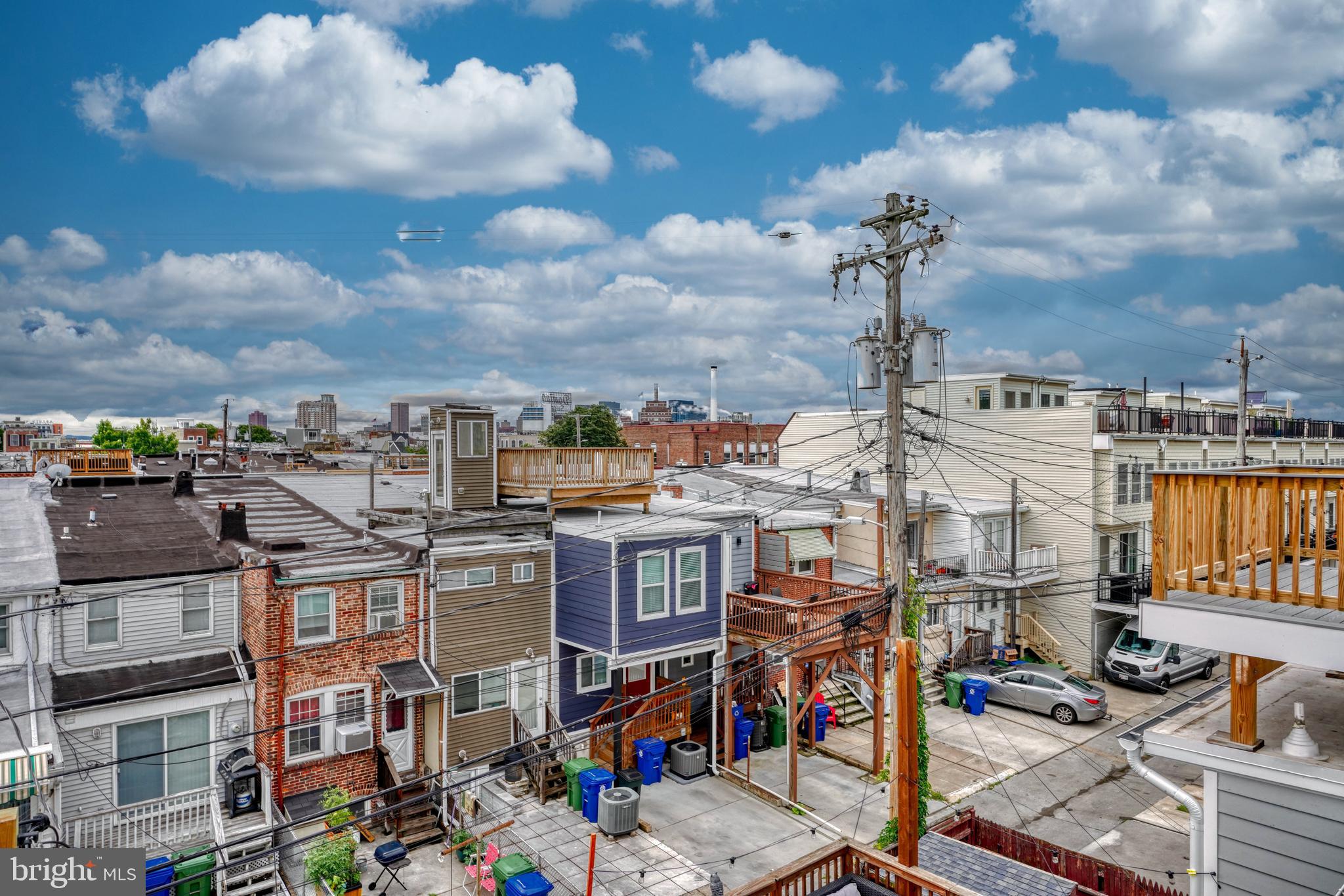 LOCUST POINT - Residential