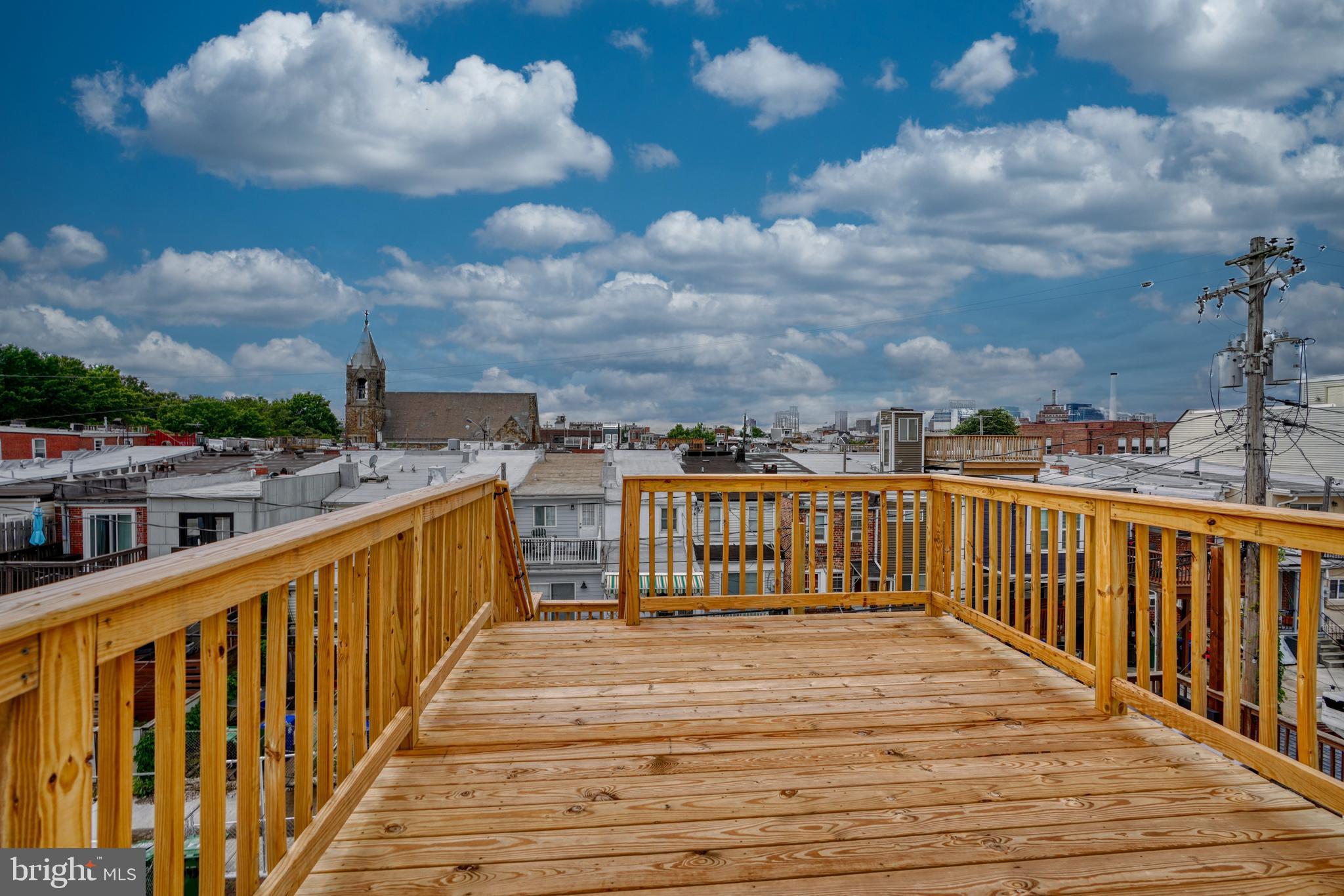 LOCUST POINT - Residential