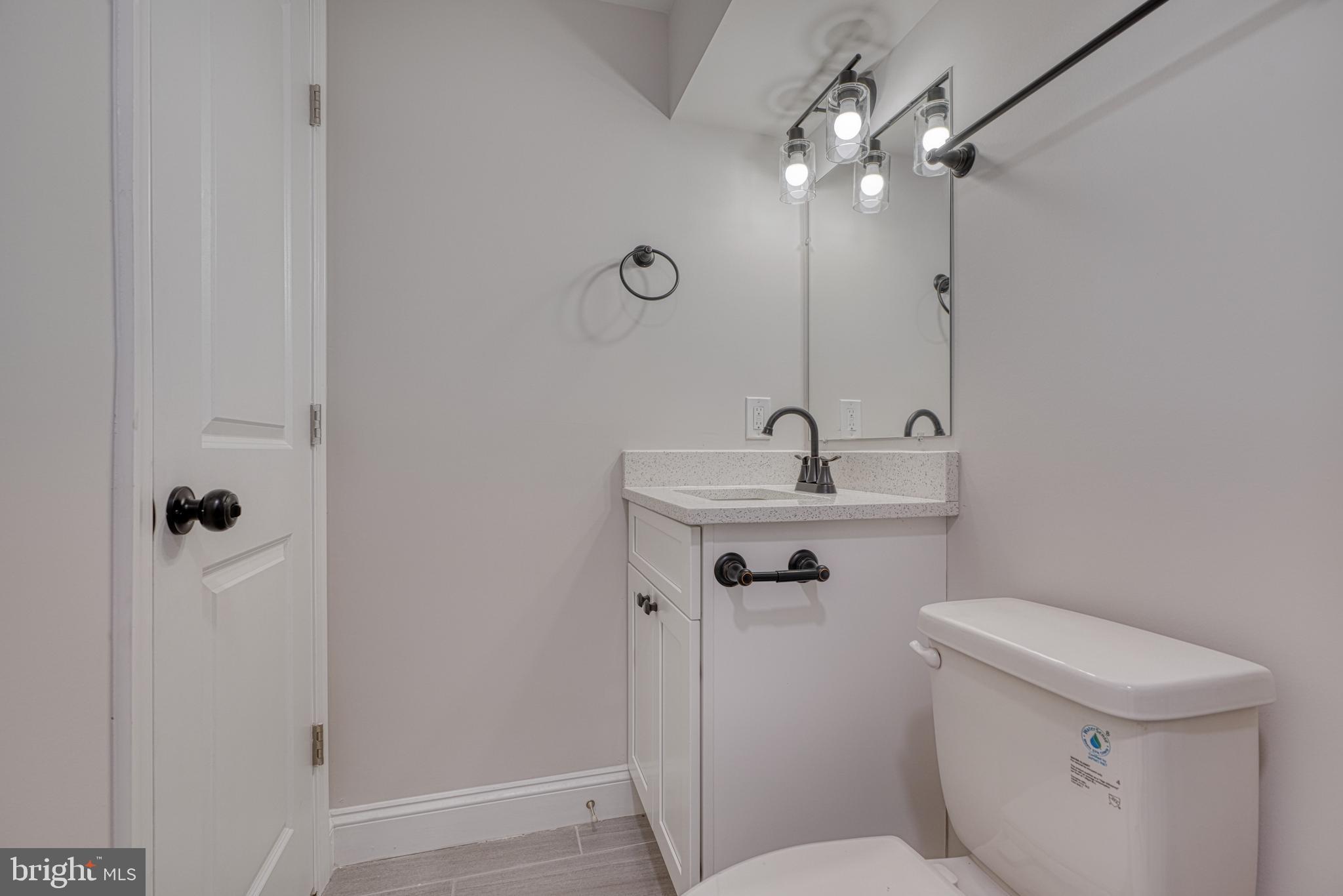 LOCUST POINT - Residential