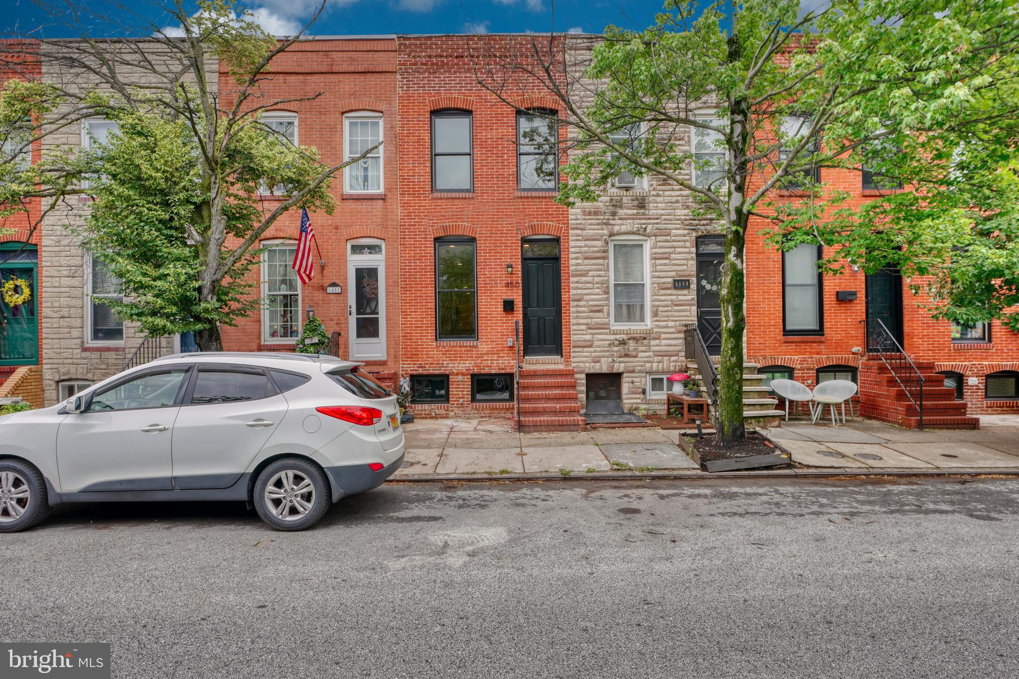 LOCUST POINT - Residential