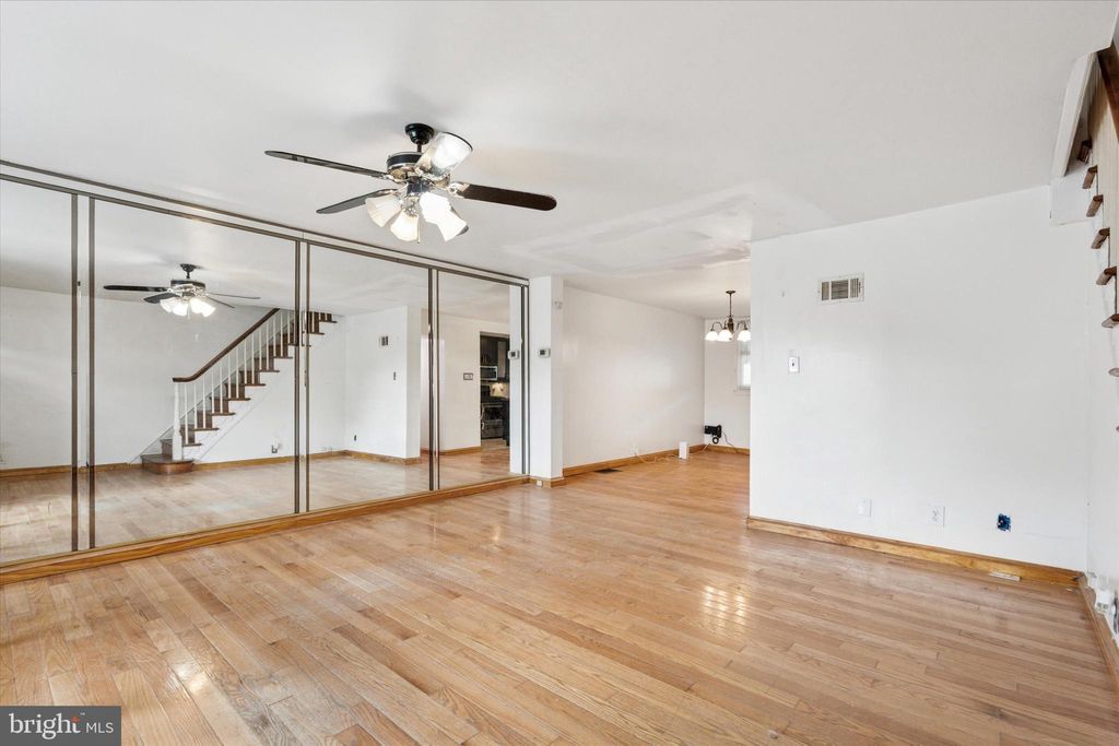 Photo of 505 E Vernon Road, PHILADELPHIA, PA 19119 (MLS # PAPH2551414)