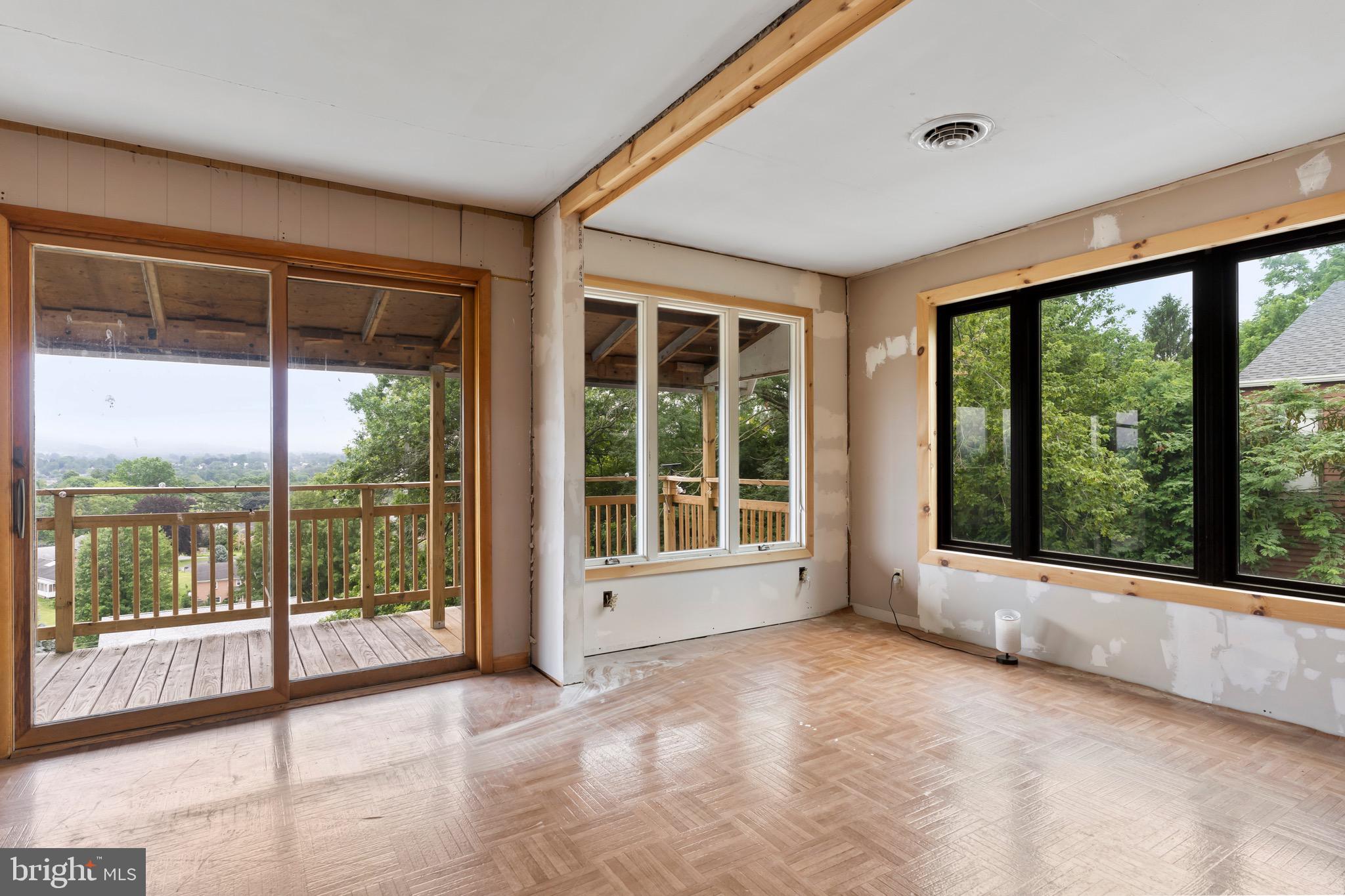 WASHINGTON TWP - Residential