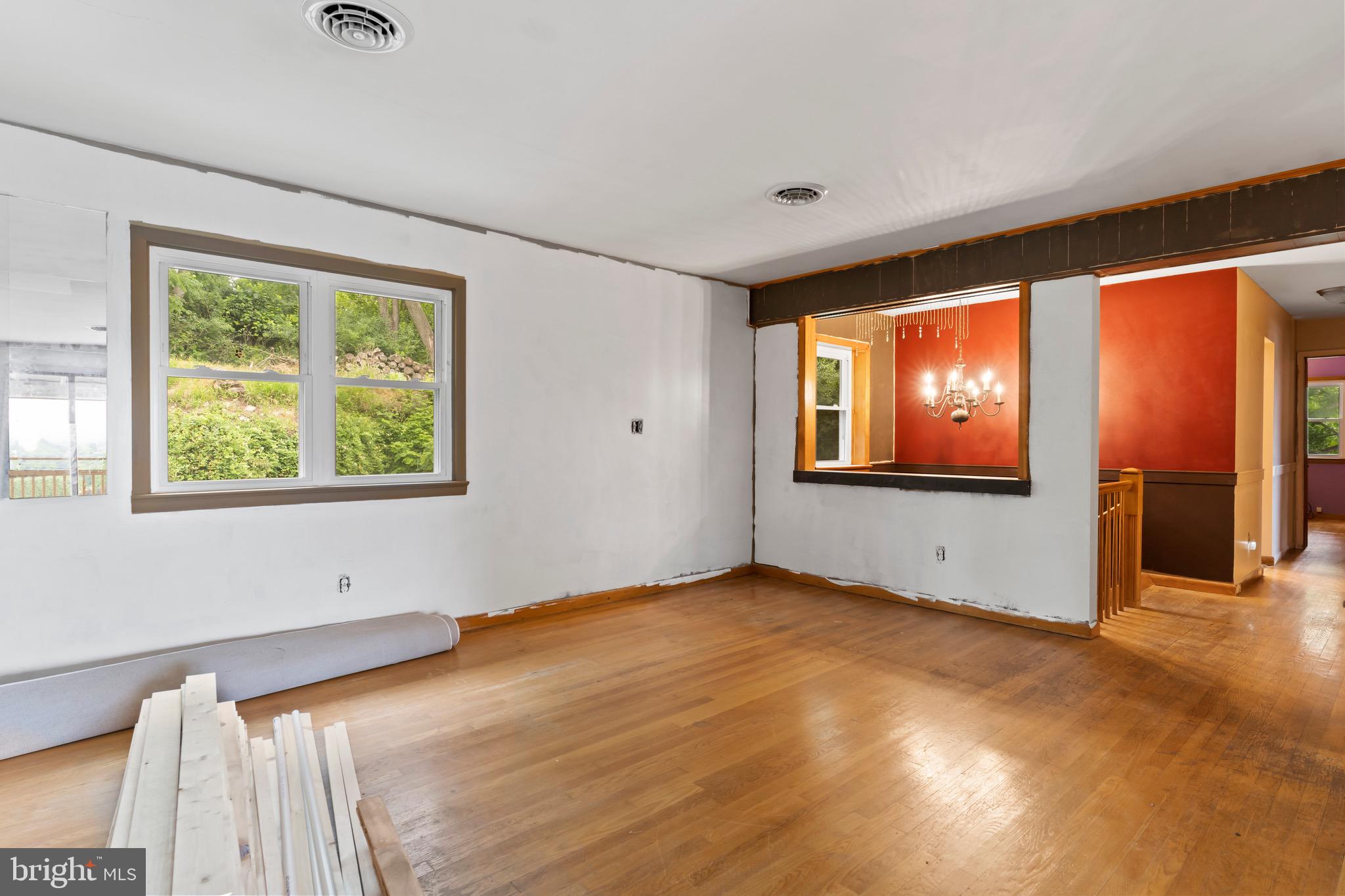 WASHINGTON TWP - Residential