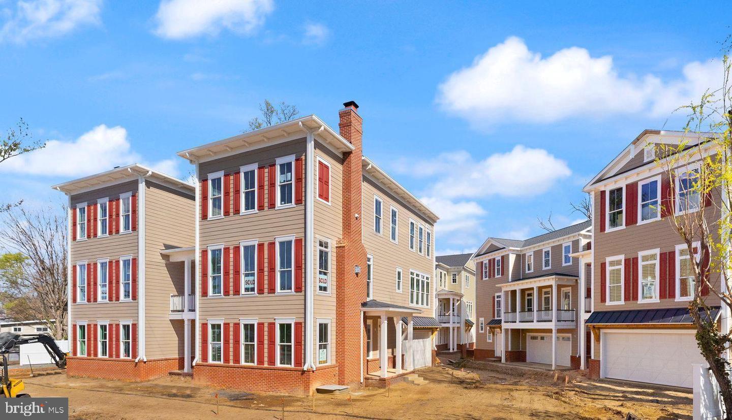 10636 POCKET PLACE