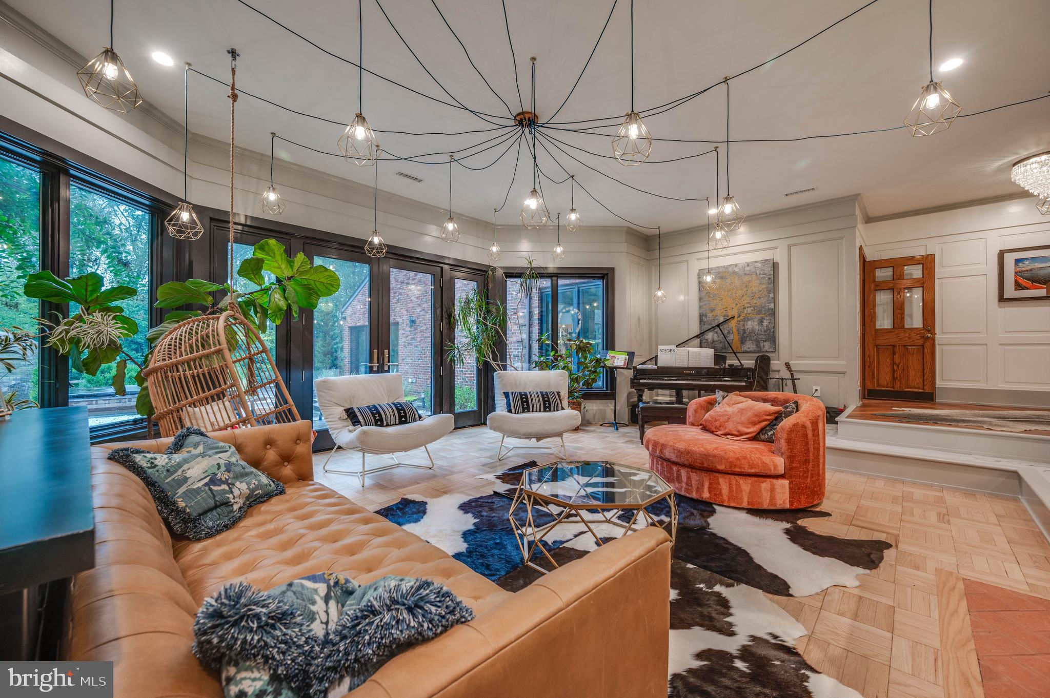 CAVES VALLEY - Residential Lease