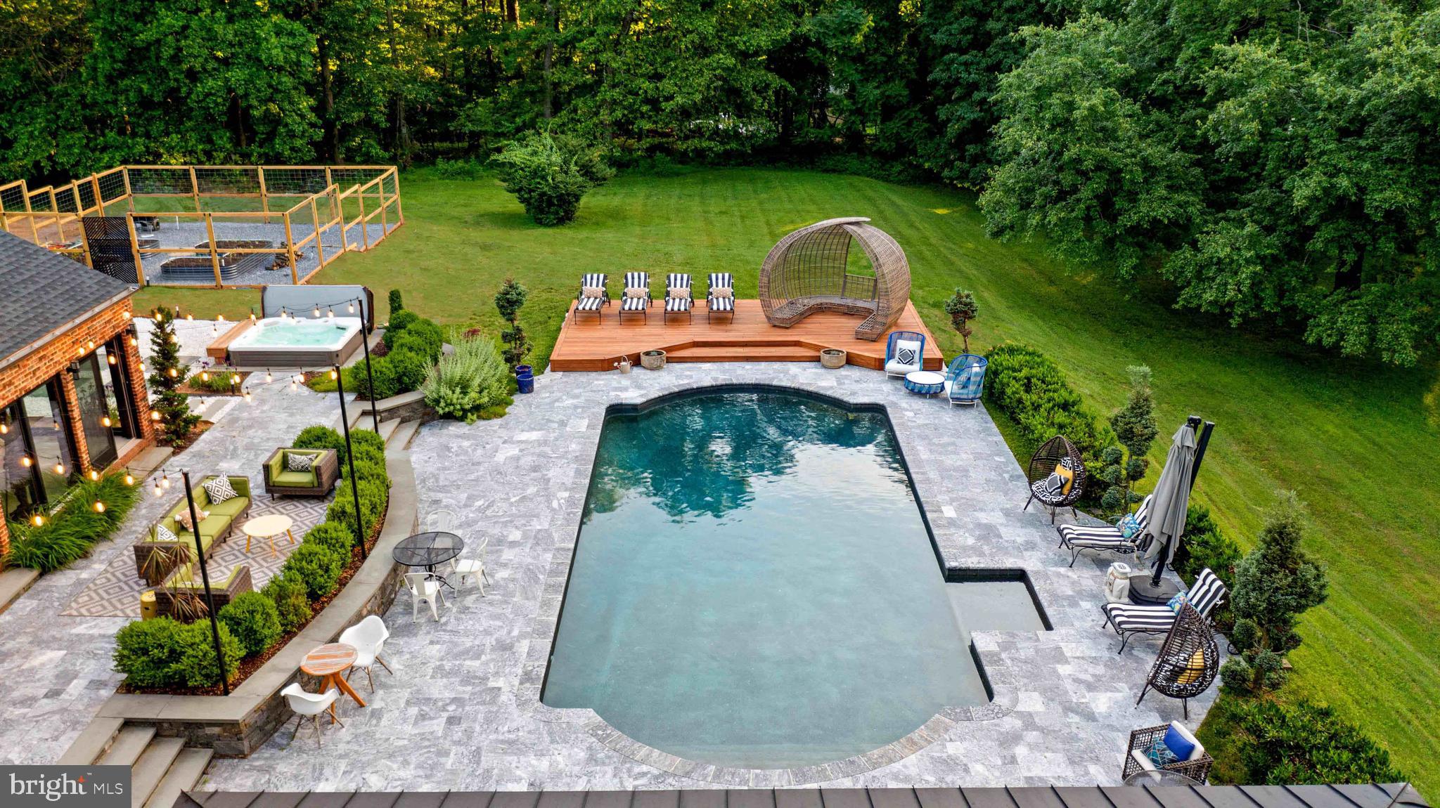 CAVES VALLEY - Residential Lease