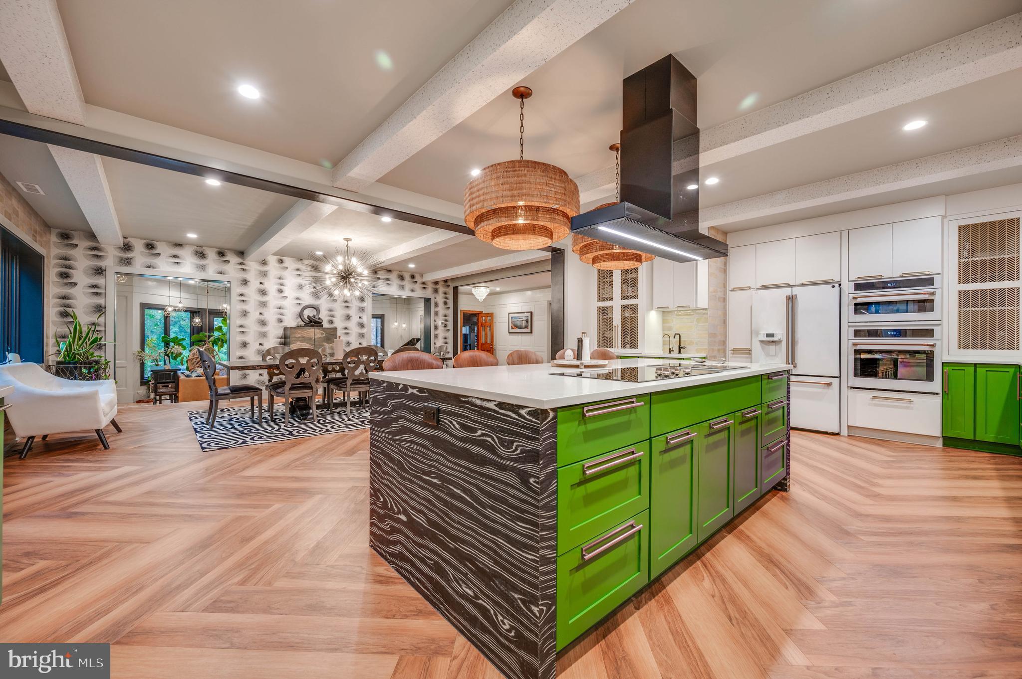 CAVES VALLEY - Residential Lease