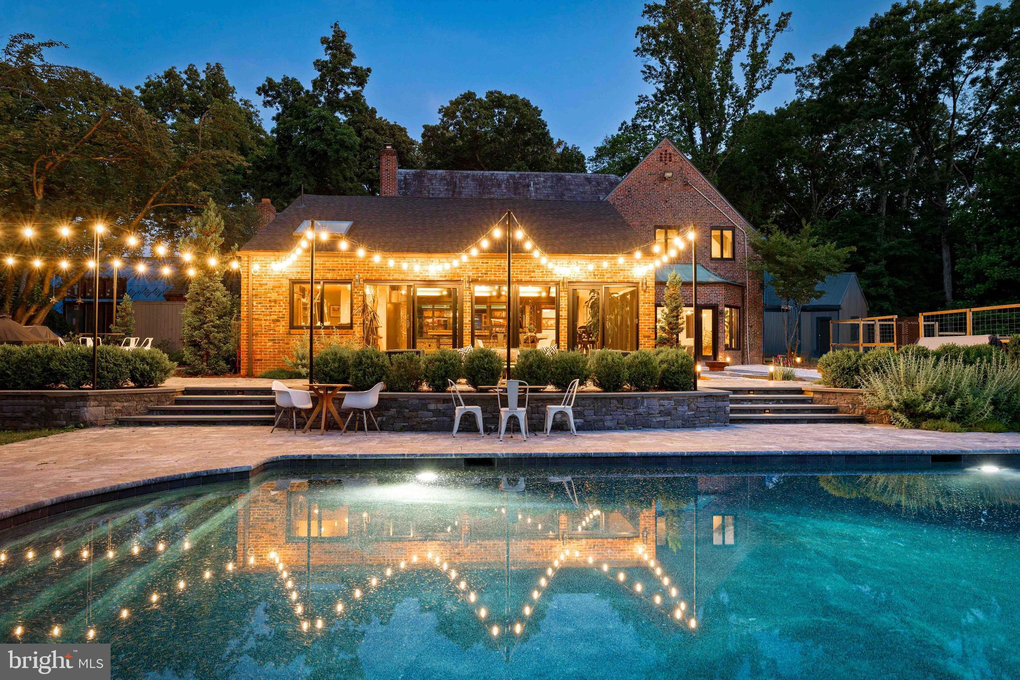 CAVES VALLEY - Residential Lease