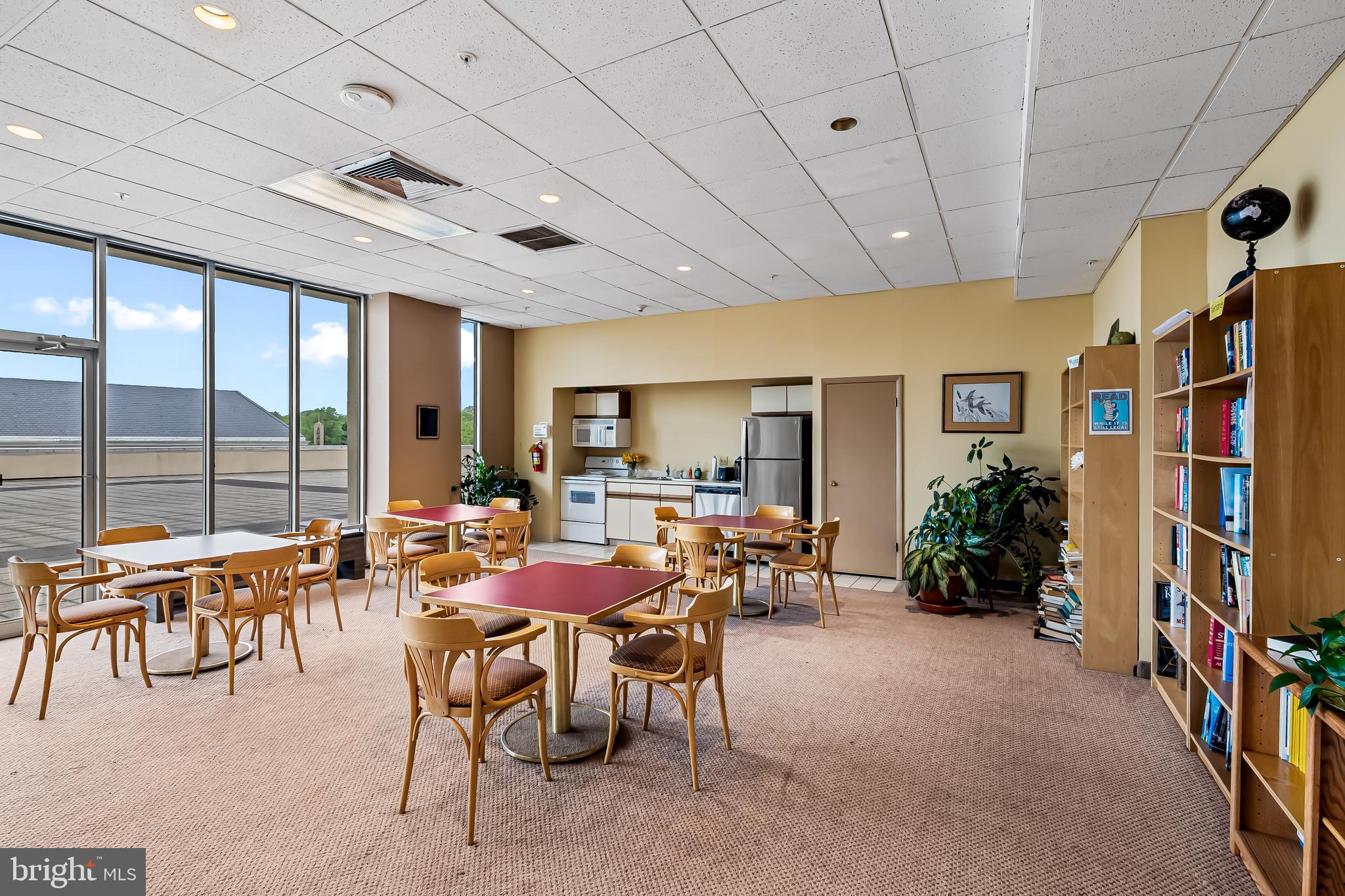 PENTHOUSE CONDOMINIUMS - Residential