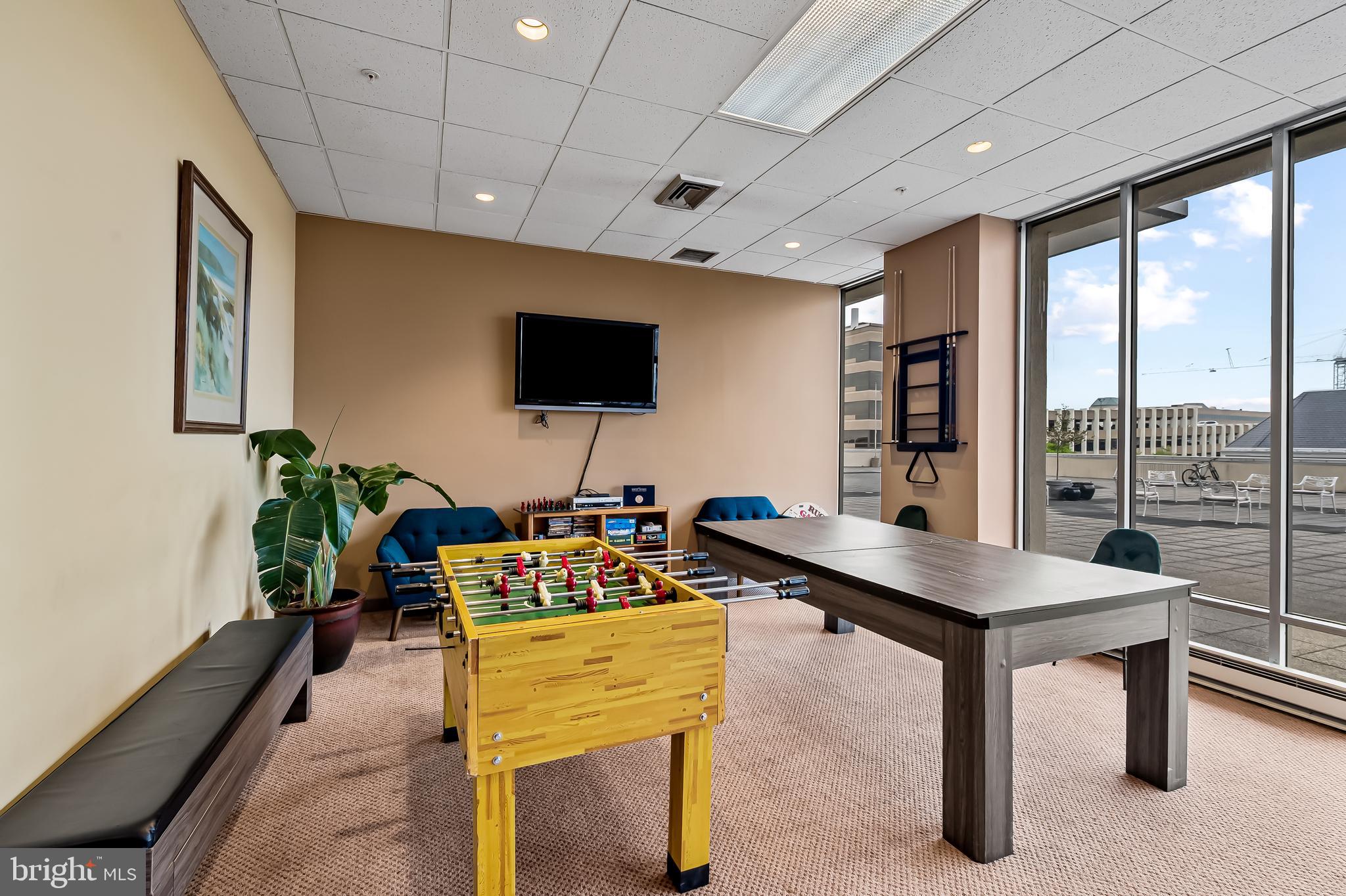 PENTHOUSE CONDOMINIUMS - Residential